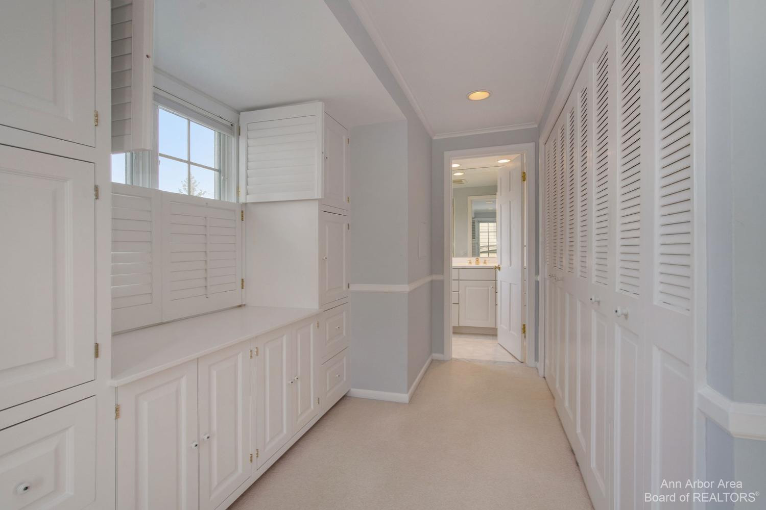 2105 Greenview Drive