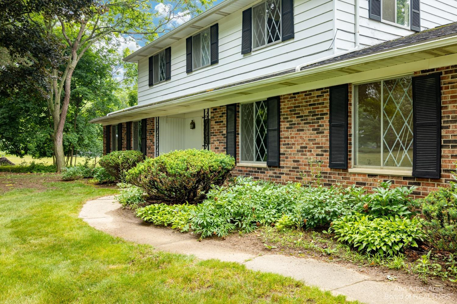 1262 Shevchenko Drive