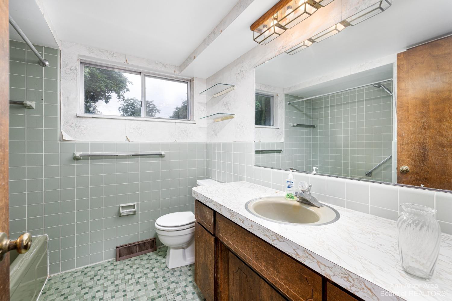 1262 Shevchenko Drive