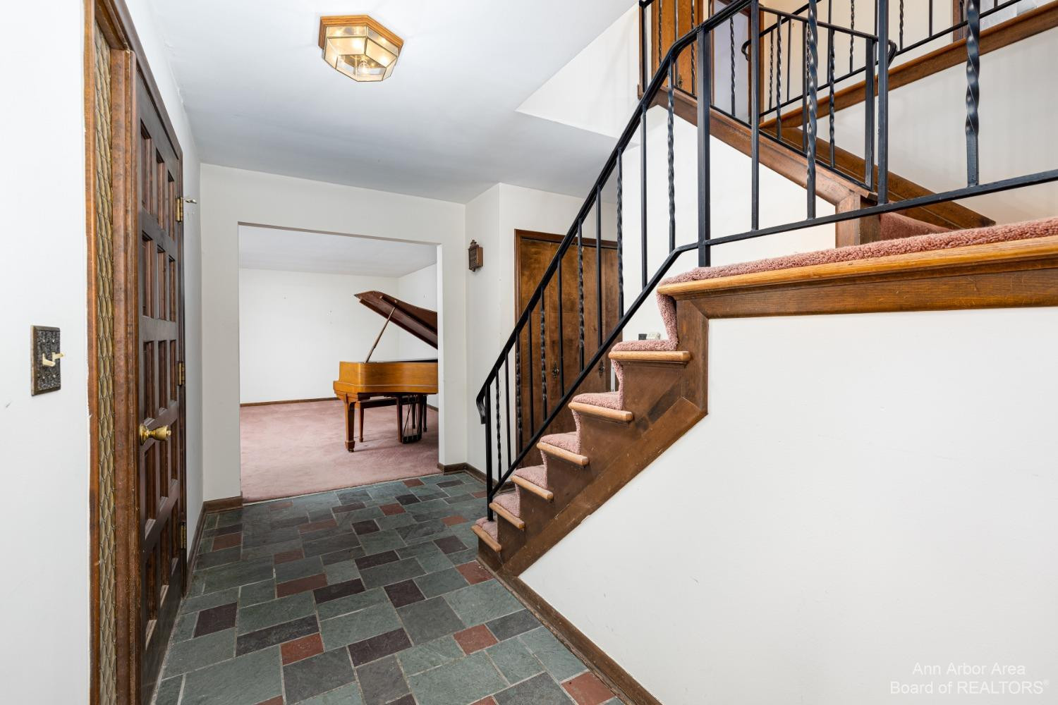 1262 Shevchenko Drive