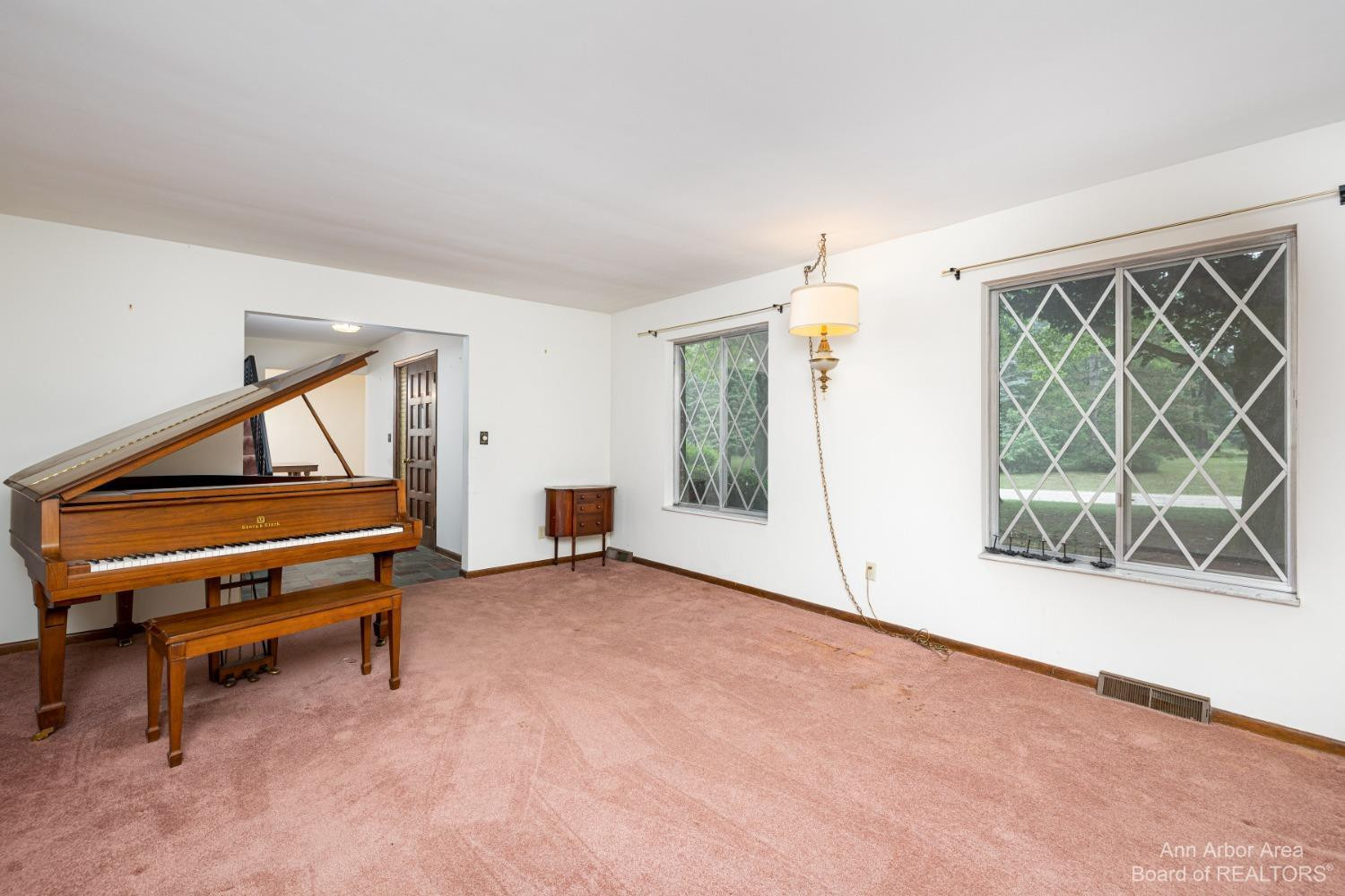 1262 Shevchenko Drive