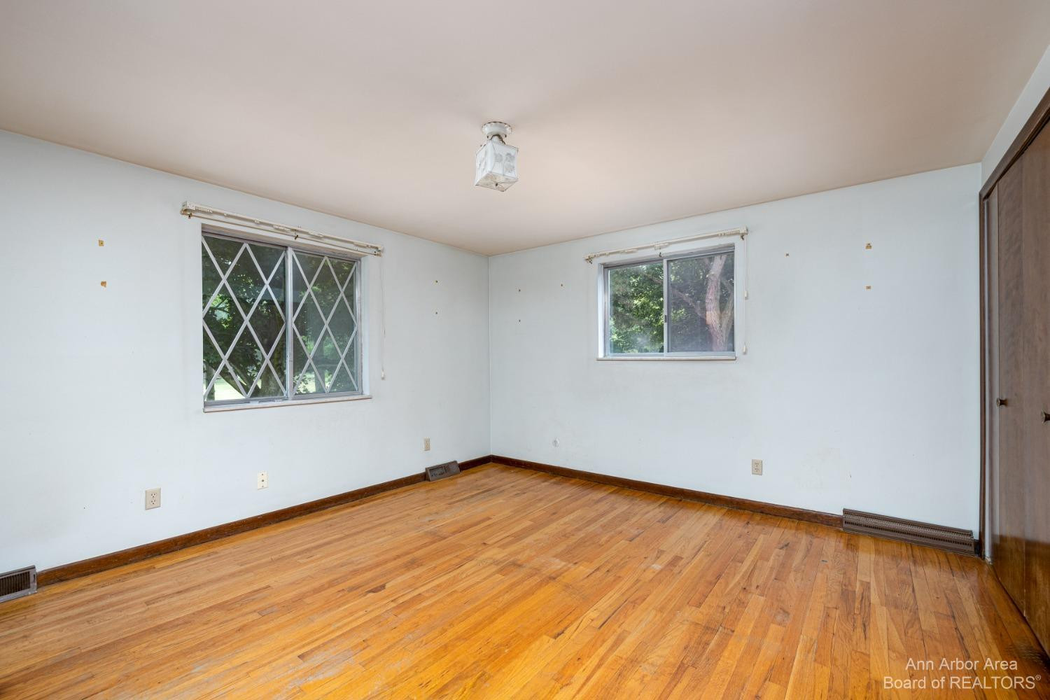 1262 Shevchenko Drive