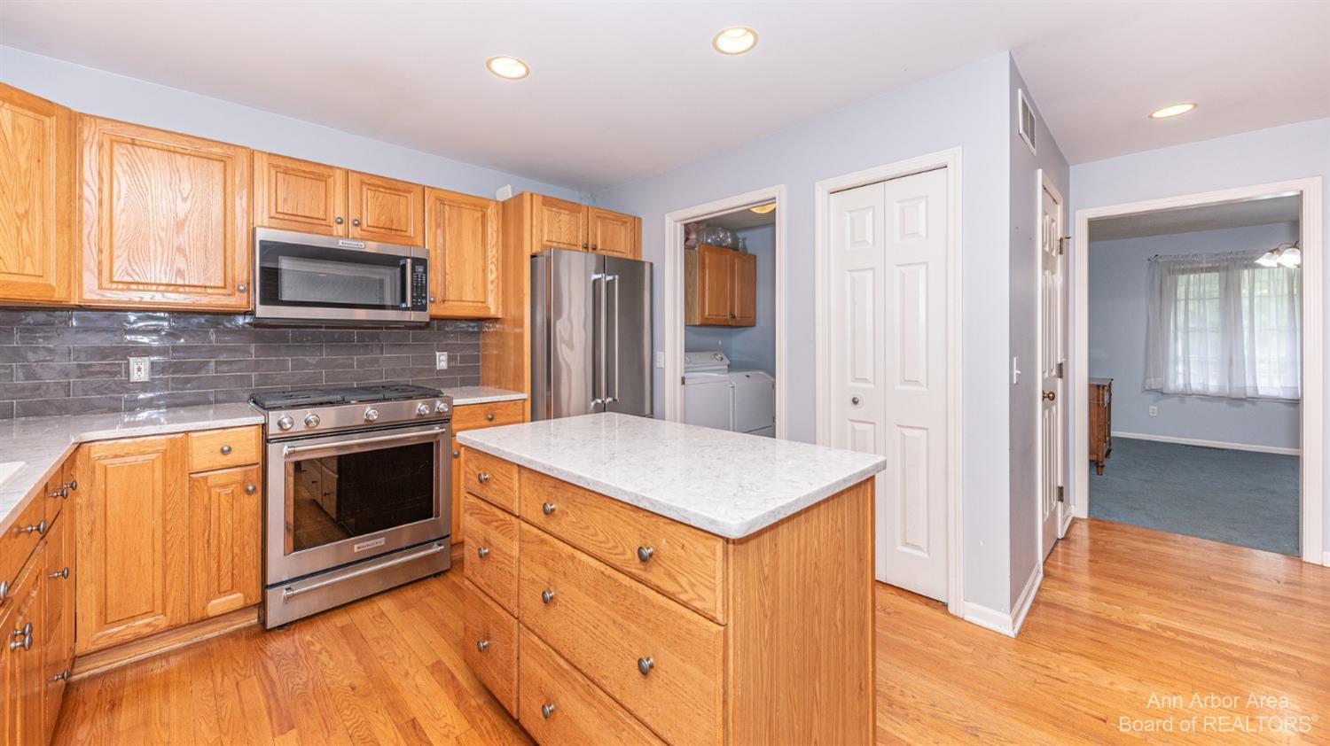 1364 Provincial Drive