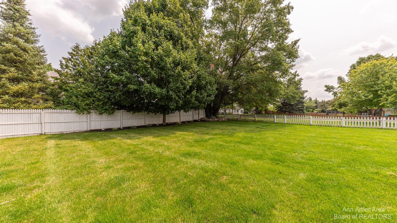 1364 Provincial Drive