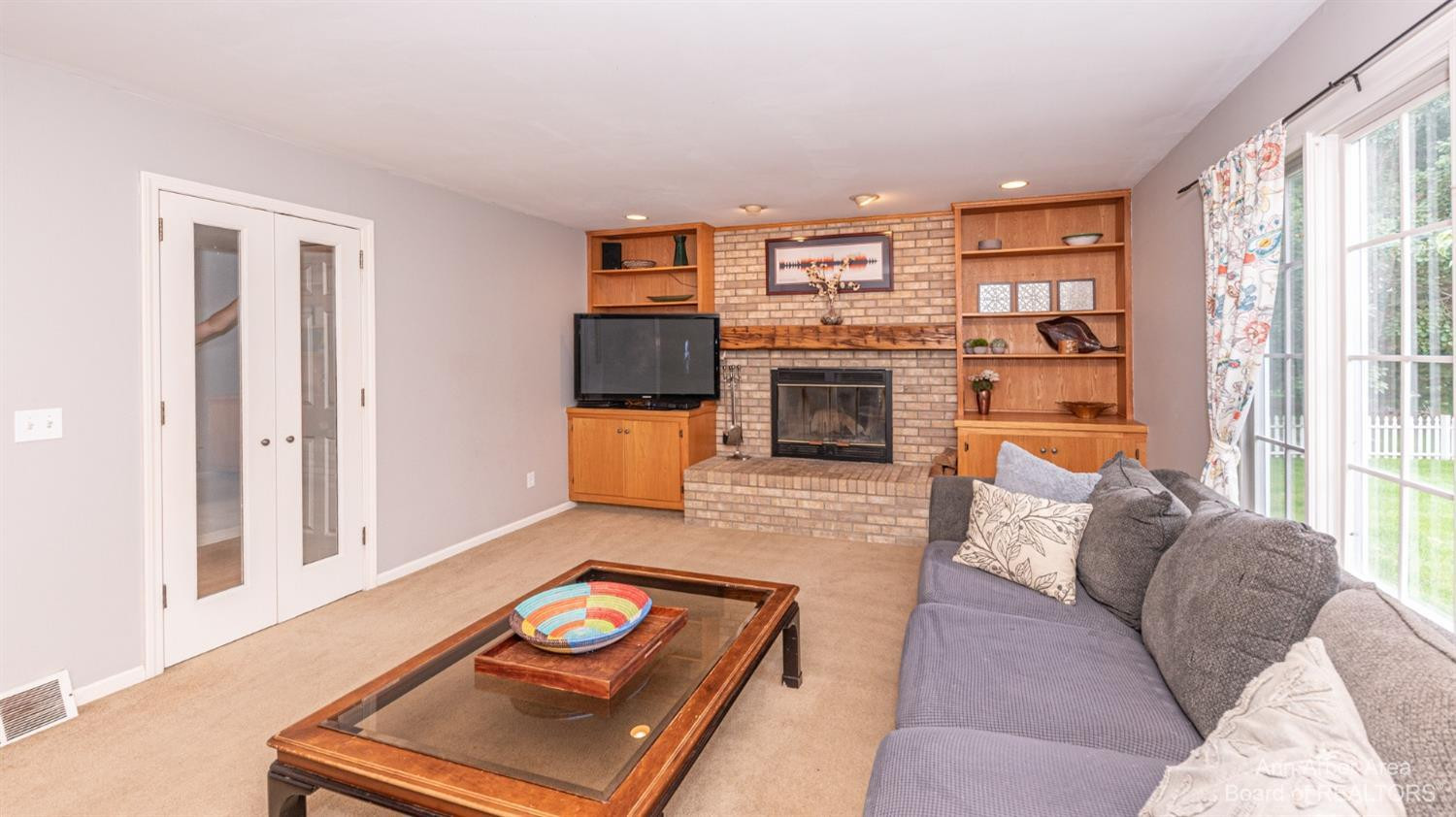 1364 Provincial Drive