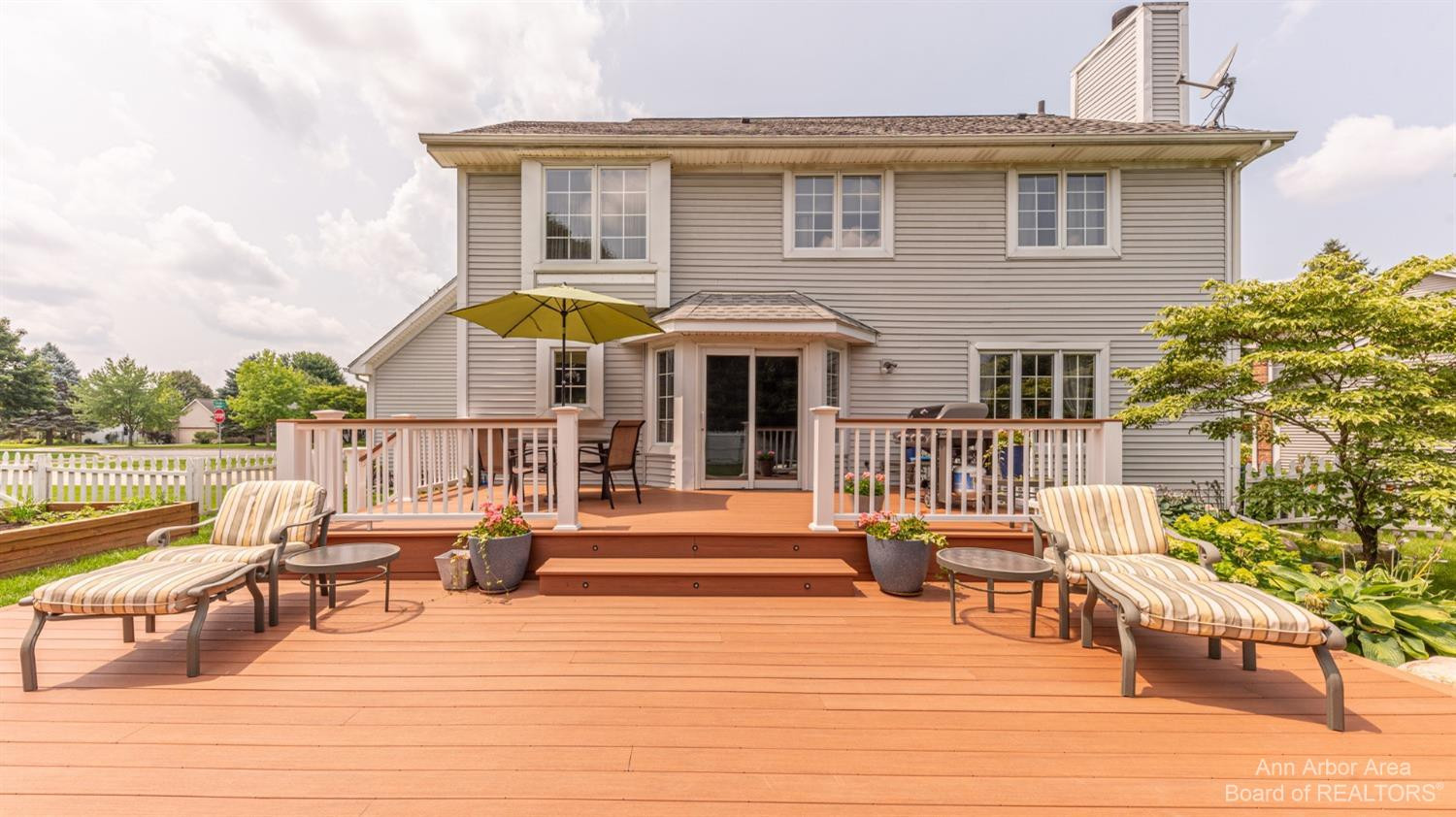 1364 Provincial Drive