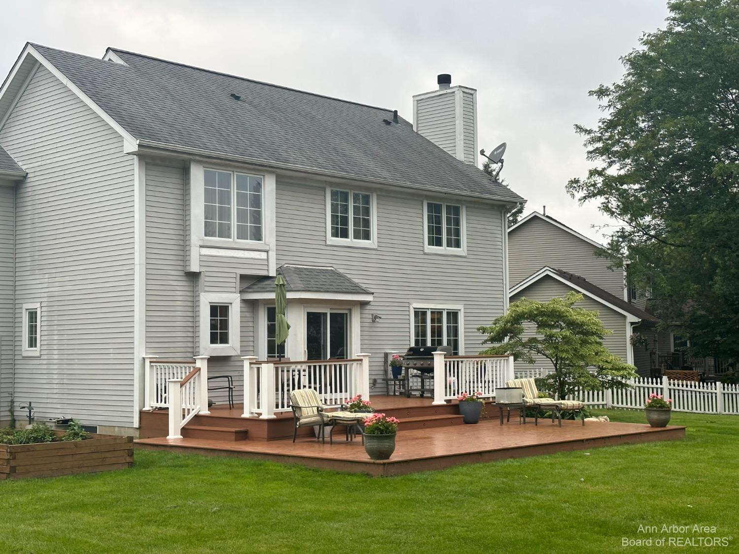 1364 Provincial Drive