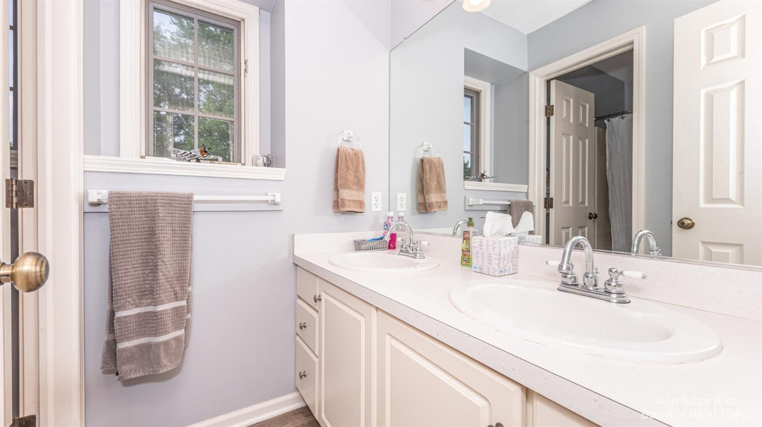 1364 Provincial Drive