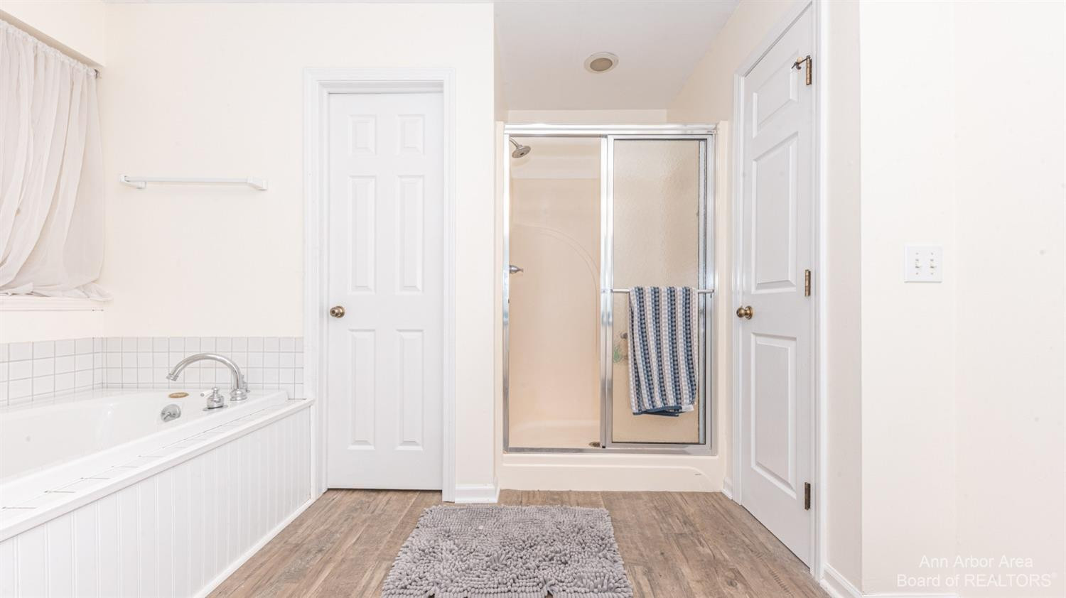 1364 Provincial Drive