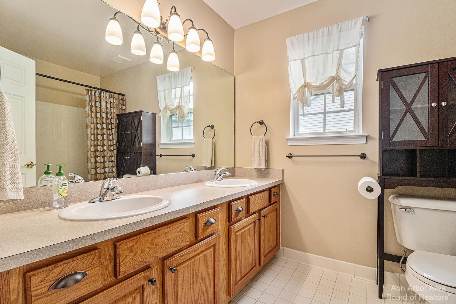 4956 S Ridgeside Circle