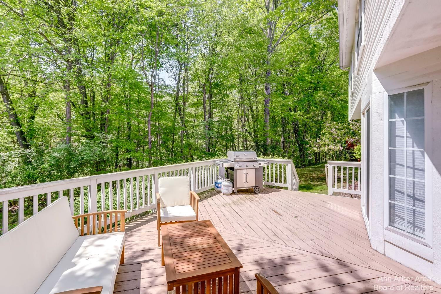 4956 S Ridgeside Circle