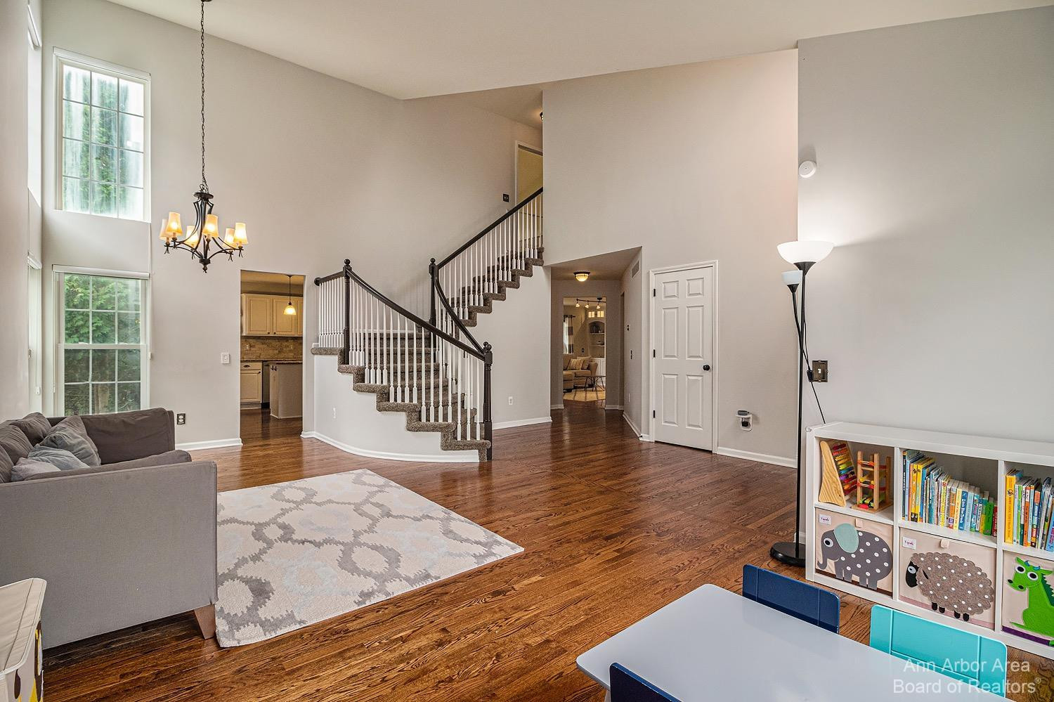 4956 S Ridgeside Circle