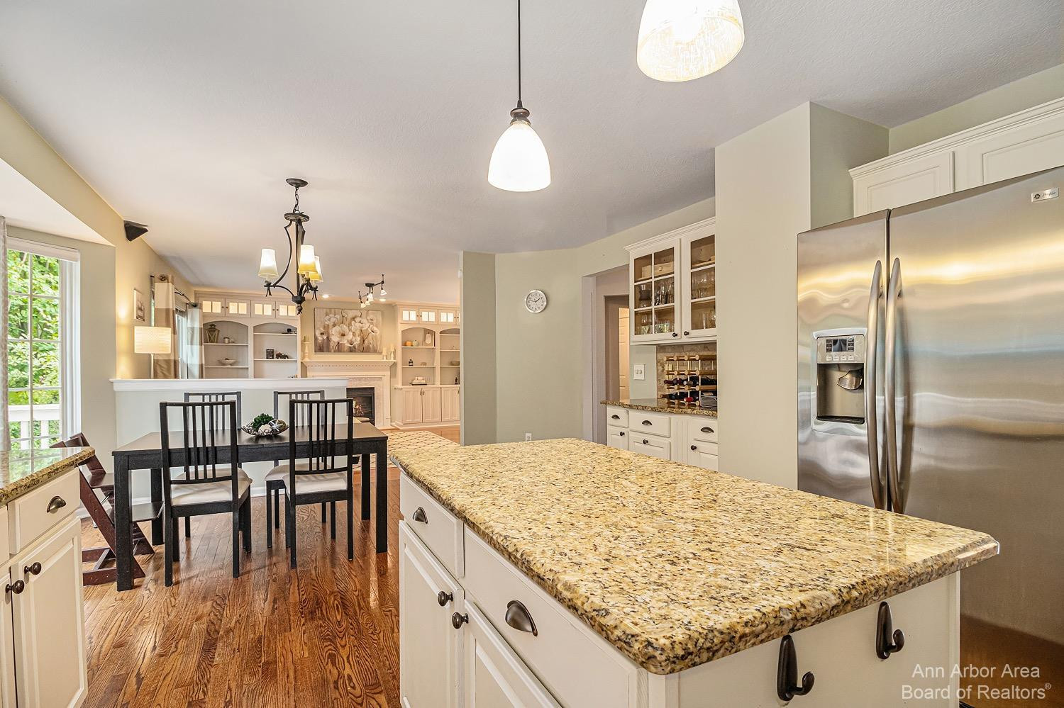 4956 S Ridgeside Circle