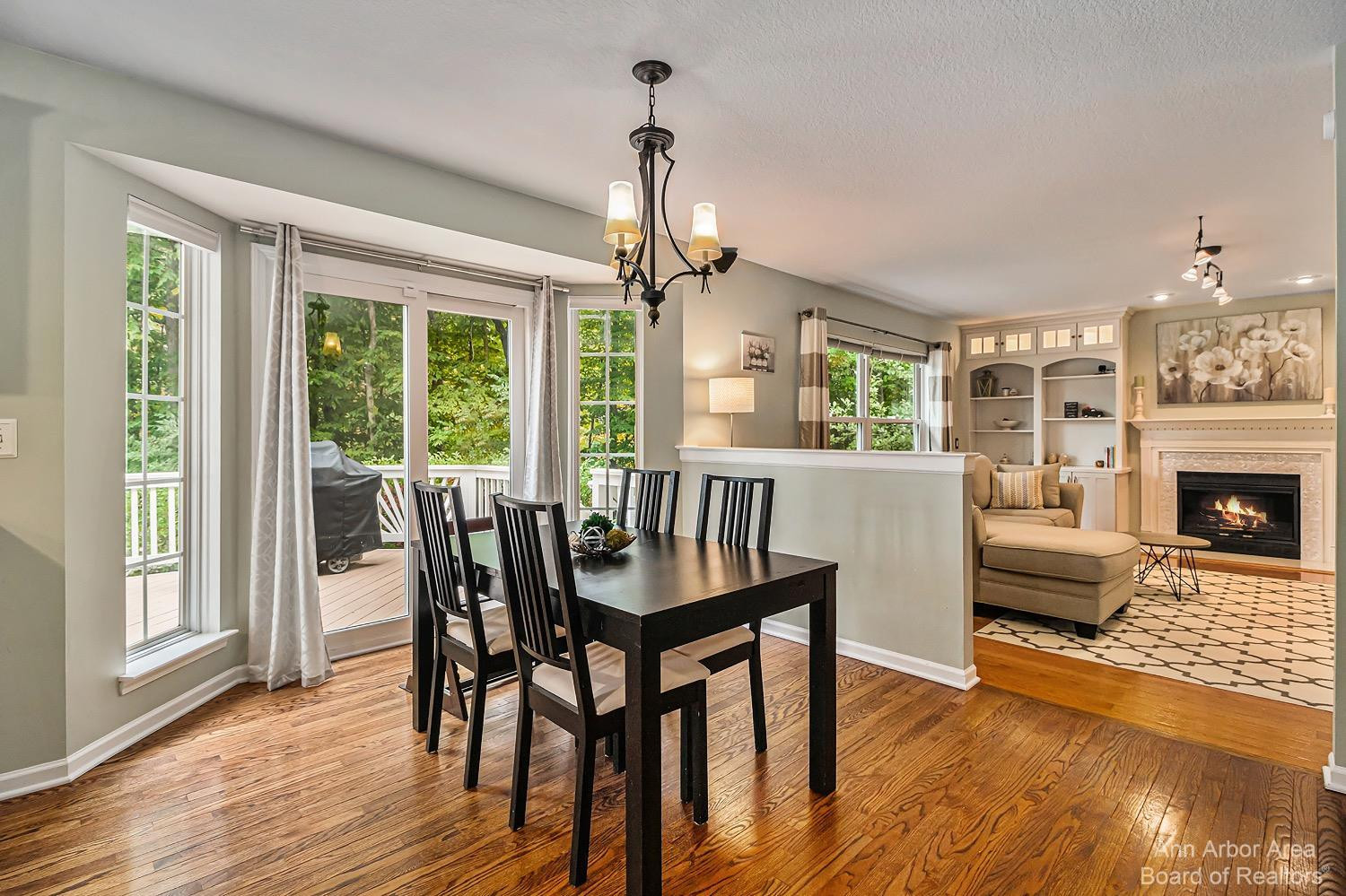 4956 S Ridgeside Circle