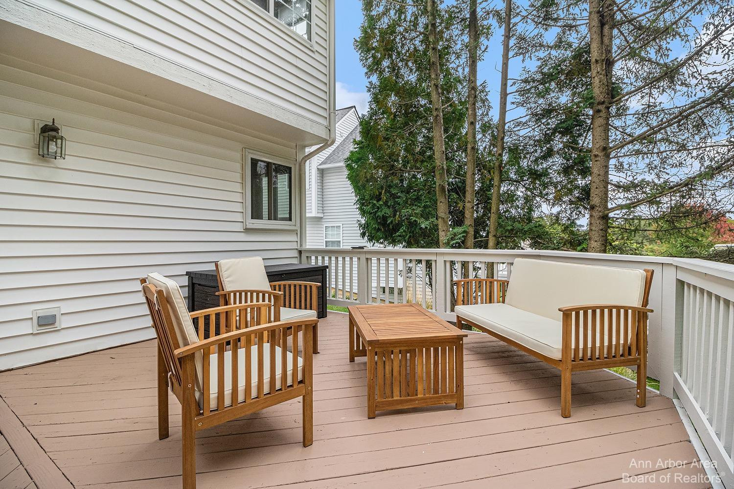 4956 S Ridgeside Circle