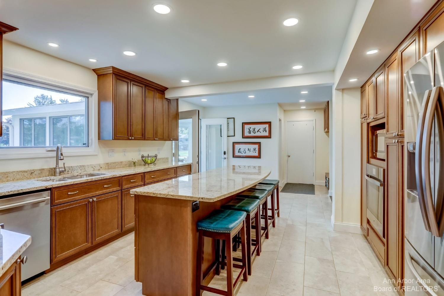 2145 Greenview Drive