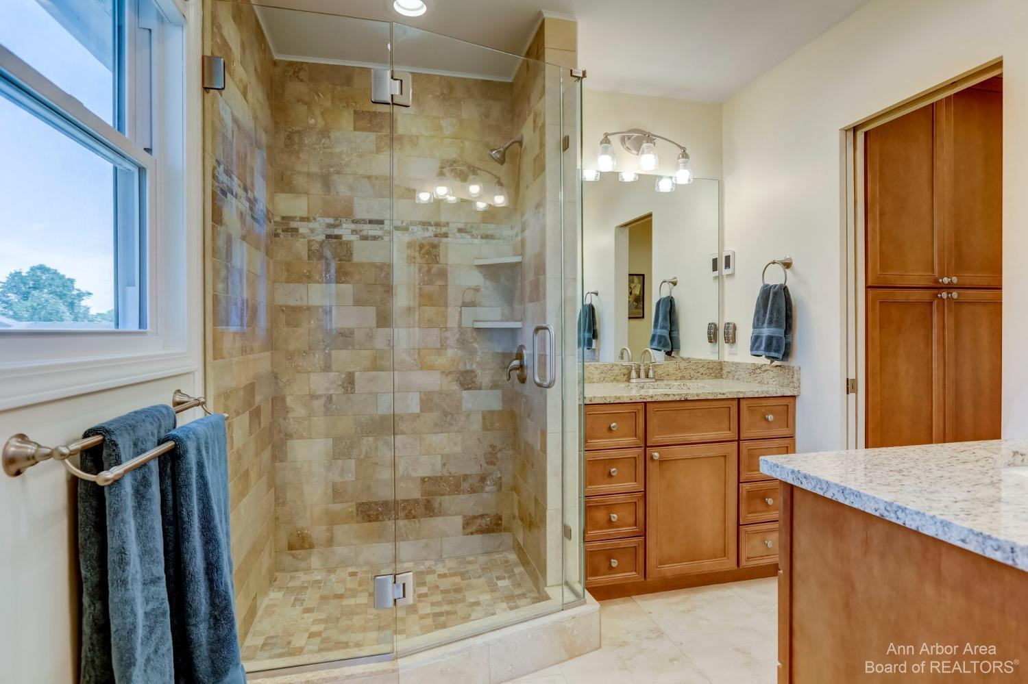 2145 Greenview Drive