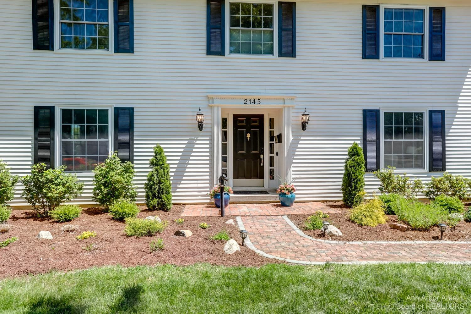 2145 Greenview Drive