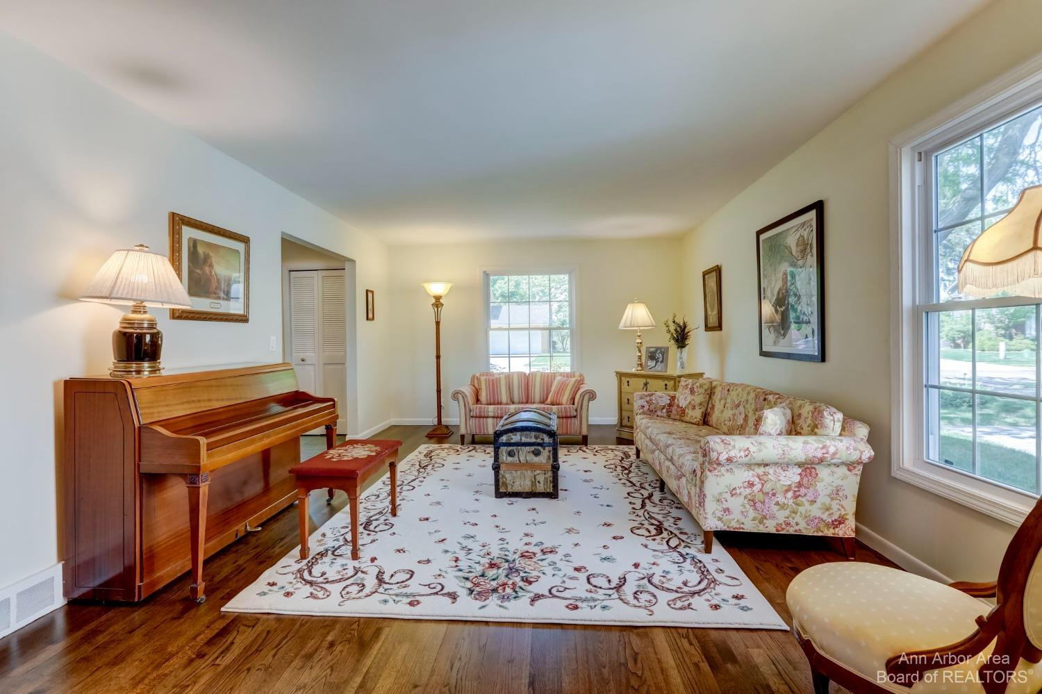 2145 Greenview Drive