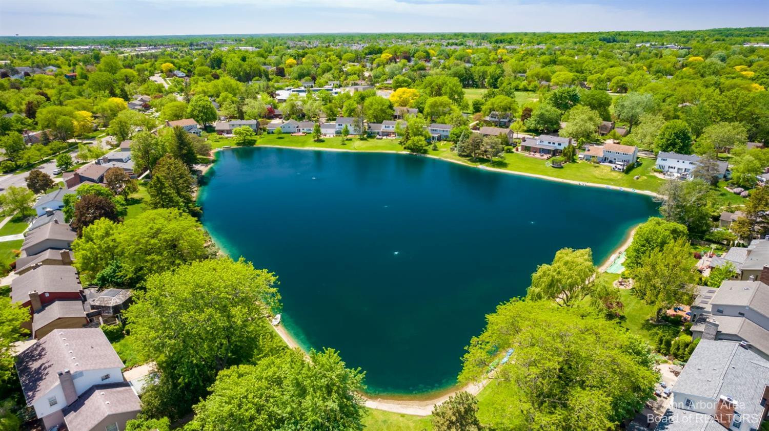 2145 Greenview Drive