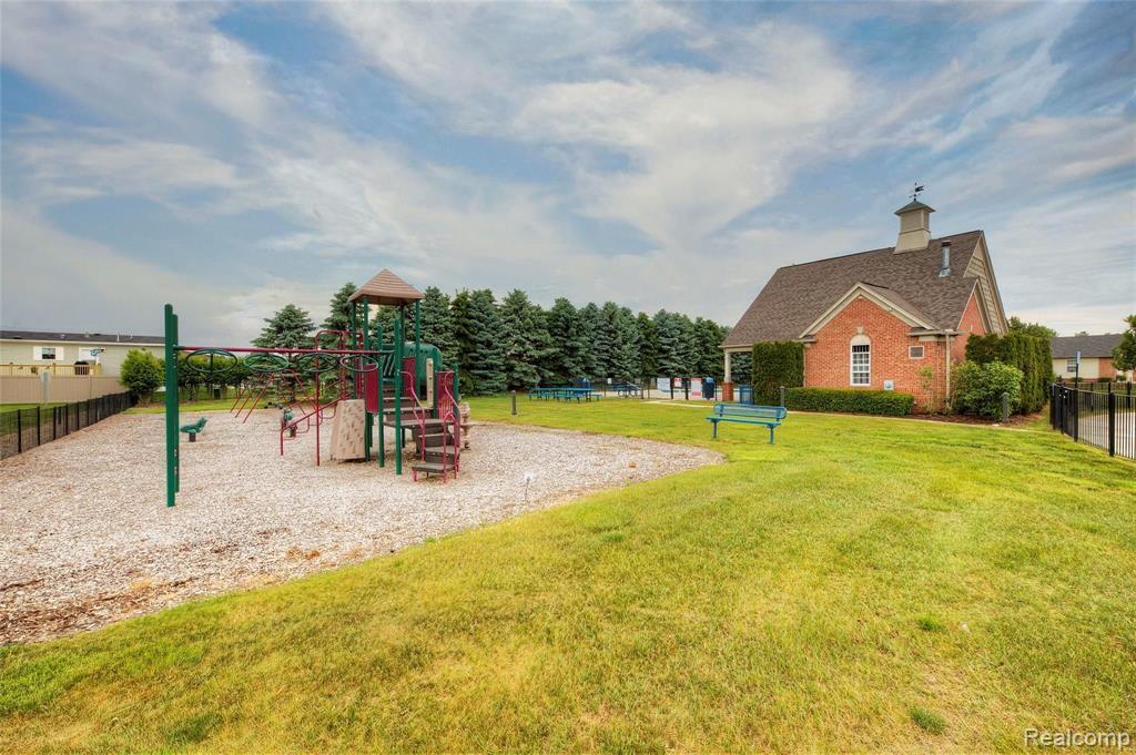 10199 E Avondale Circle