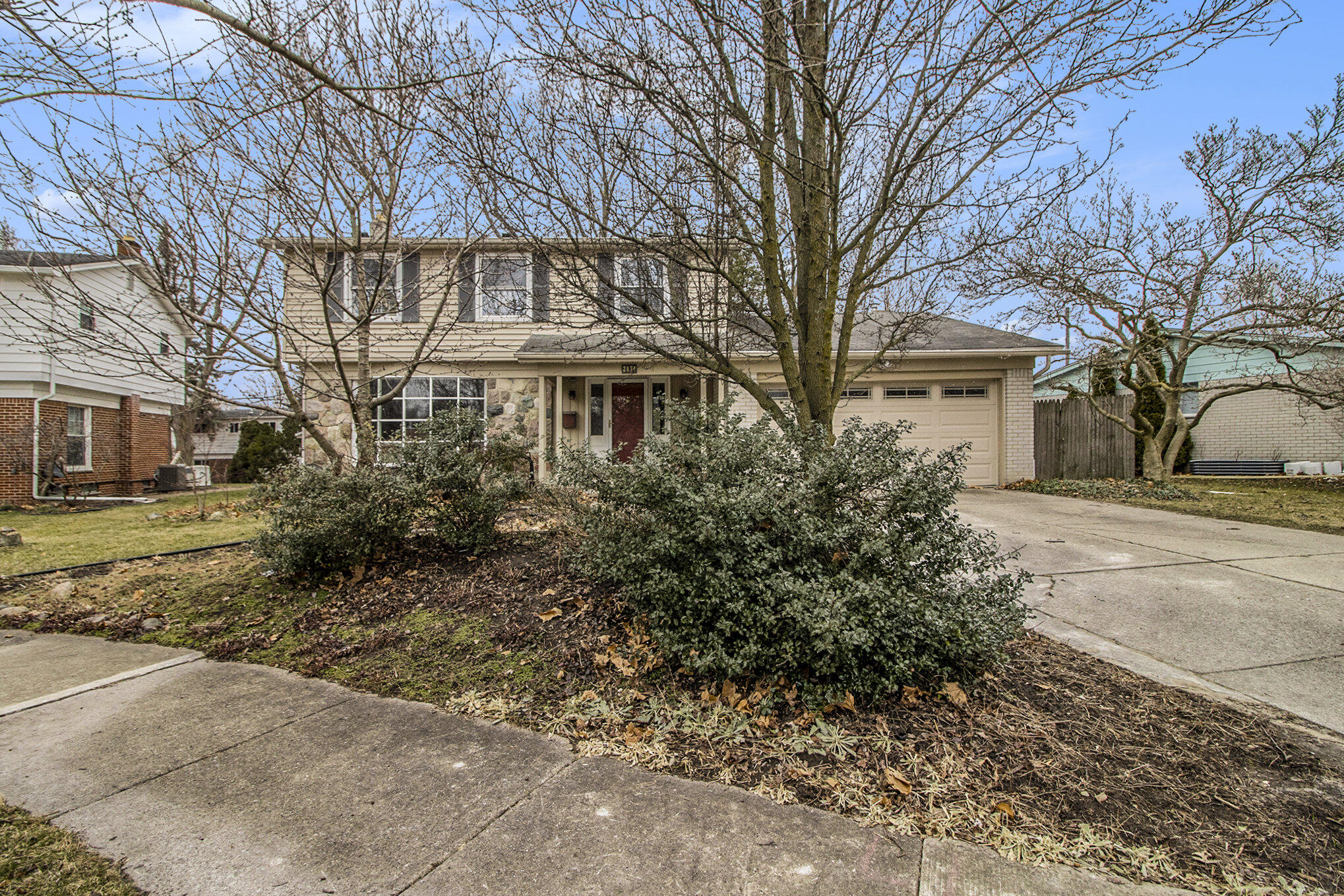 2874 Page Ave Avenue