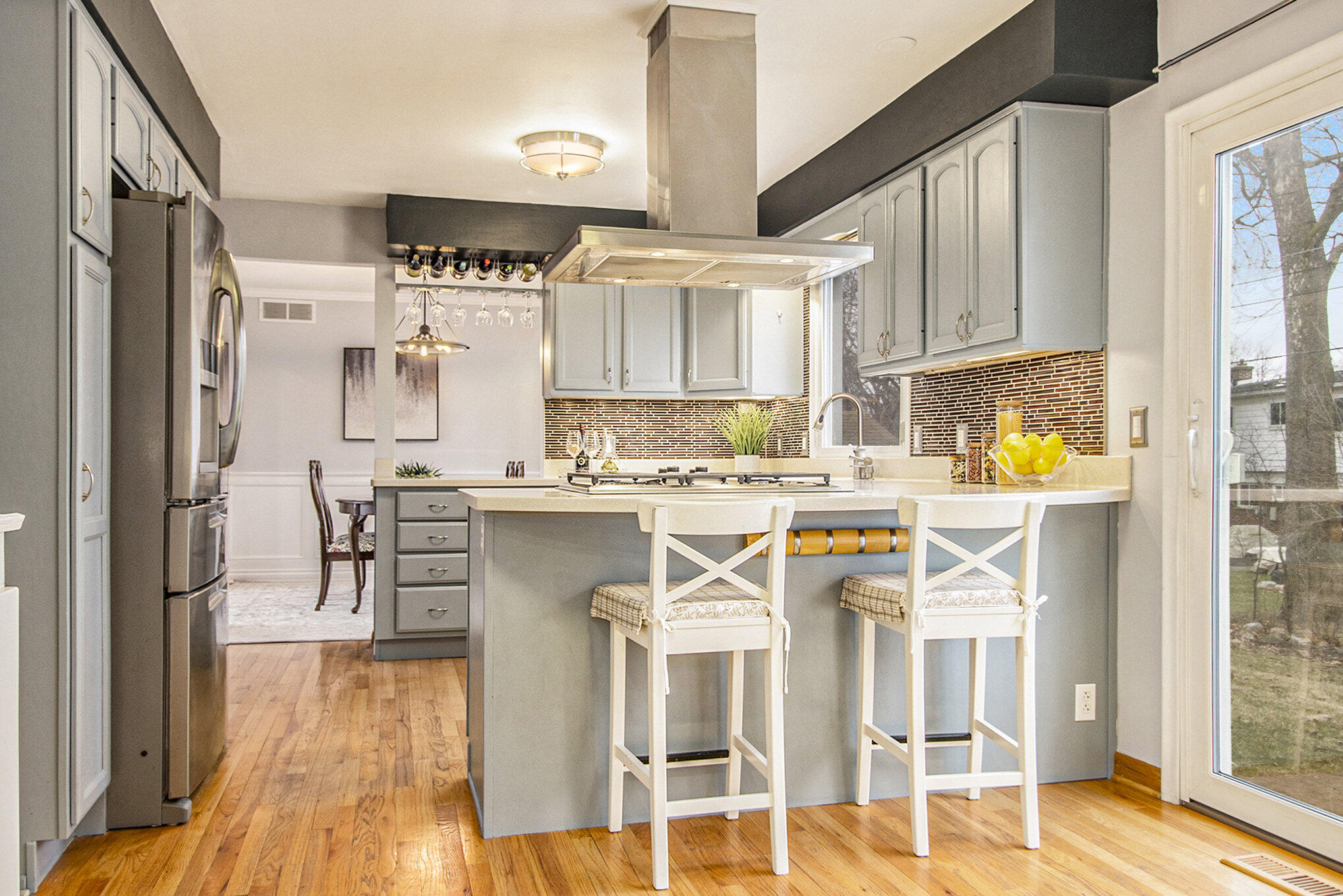 2874 Page Ave Avenue