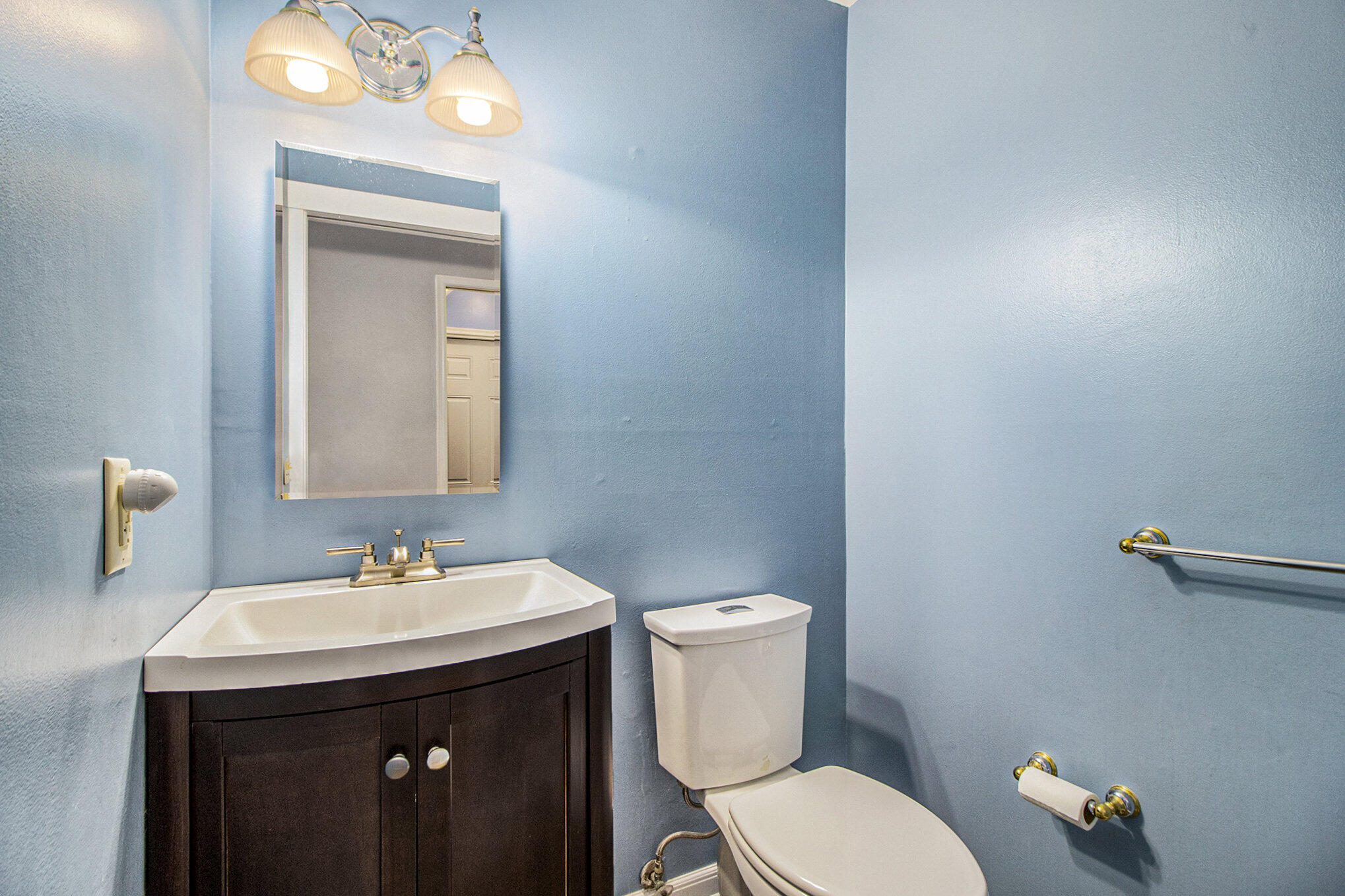 2874 Page Ave Avenue