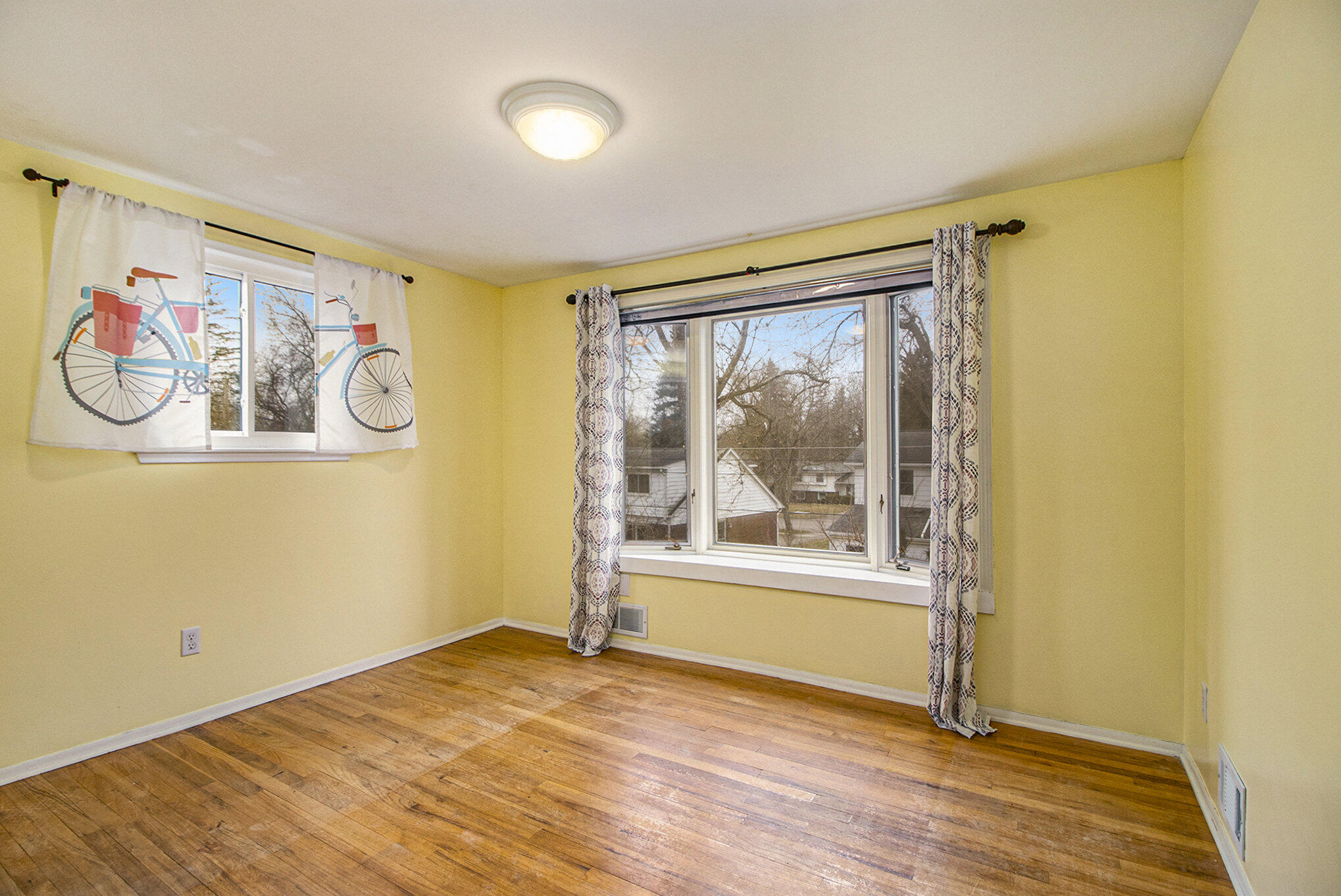 2874 Page Ave Avenue