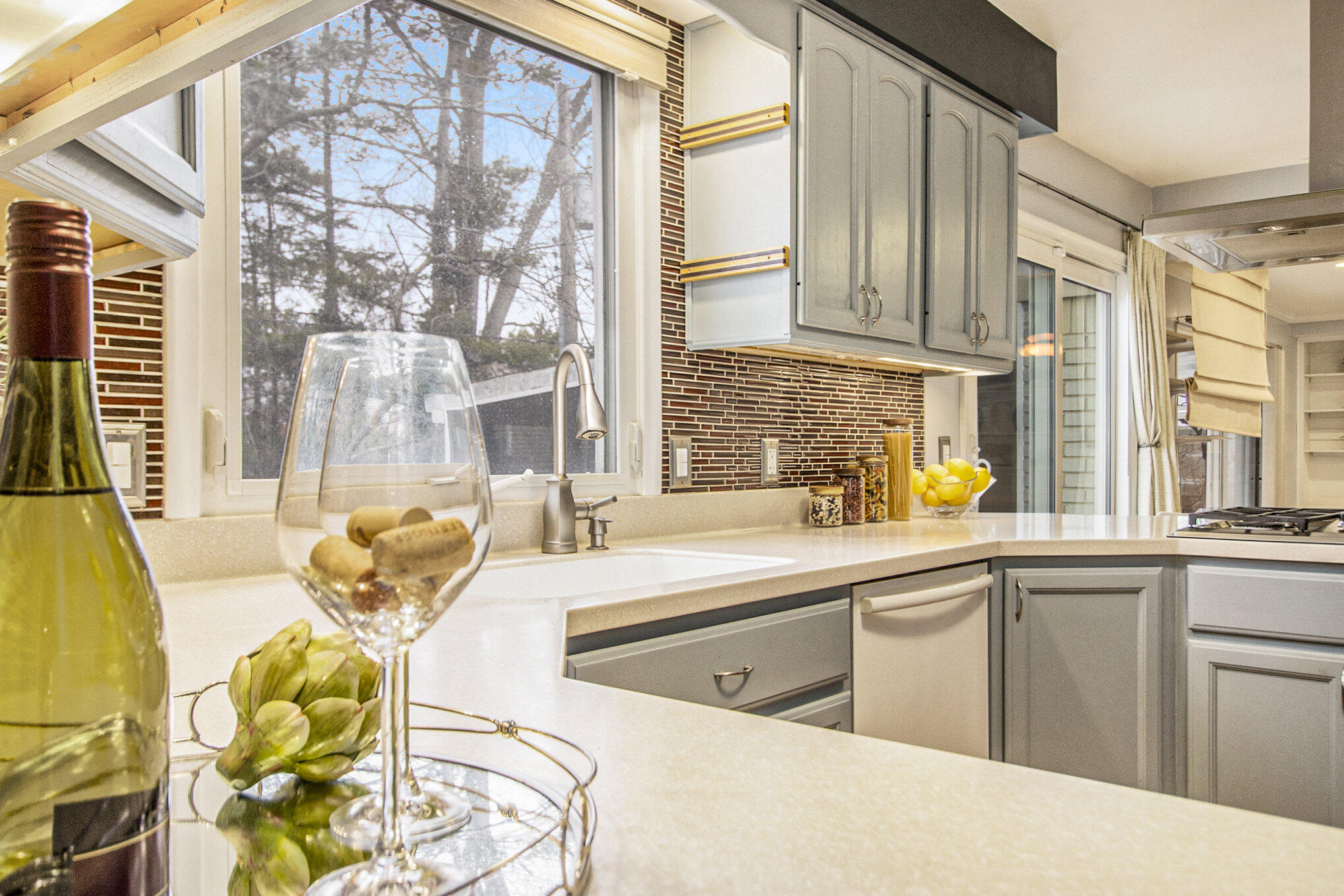 2874 Page Ave Avenue