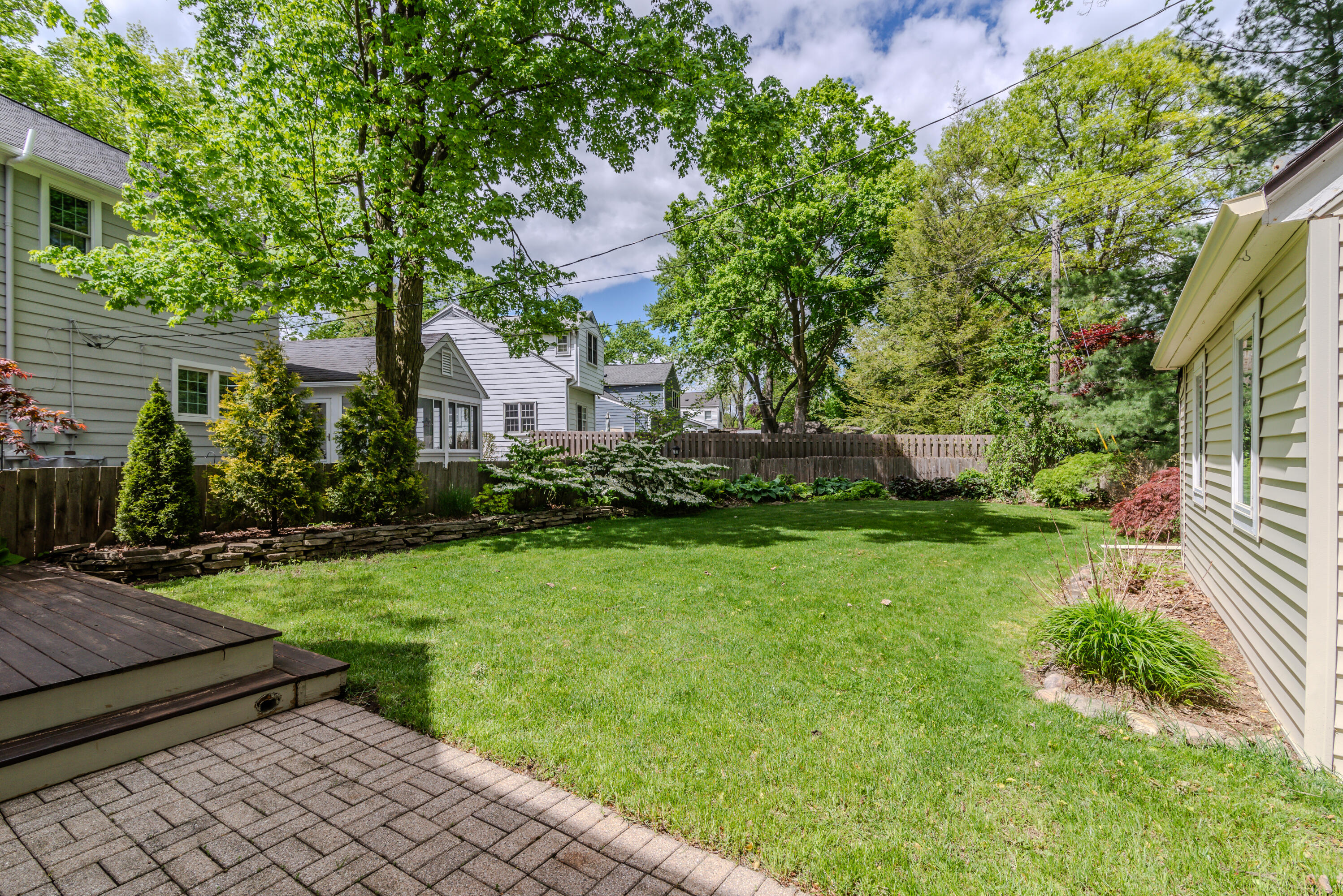 1206 Harbrooke Avenue