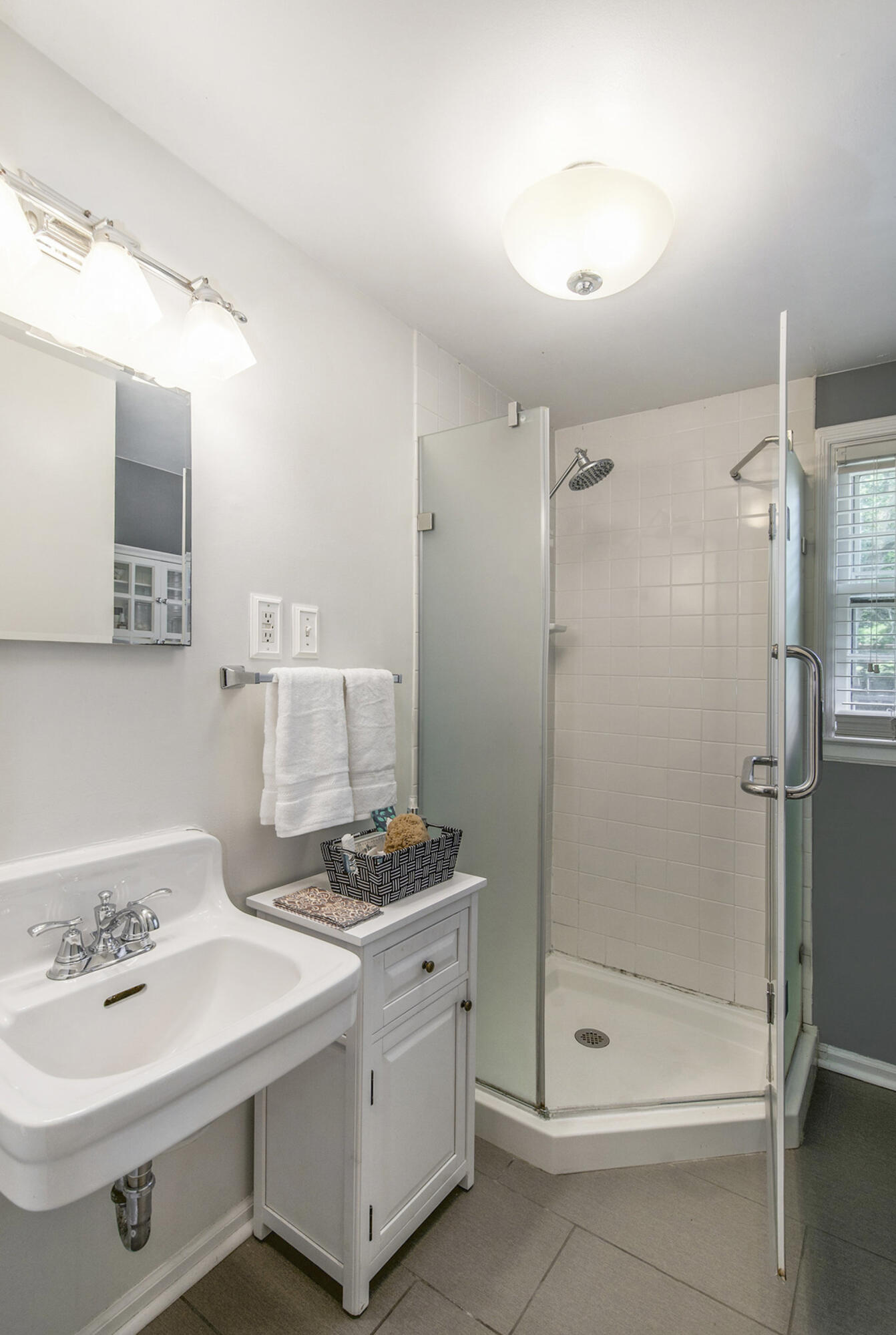 1105 Arborview Boulevard