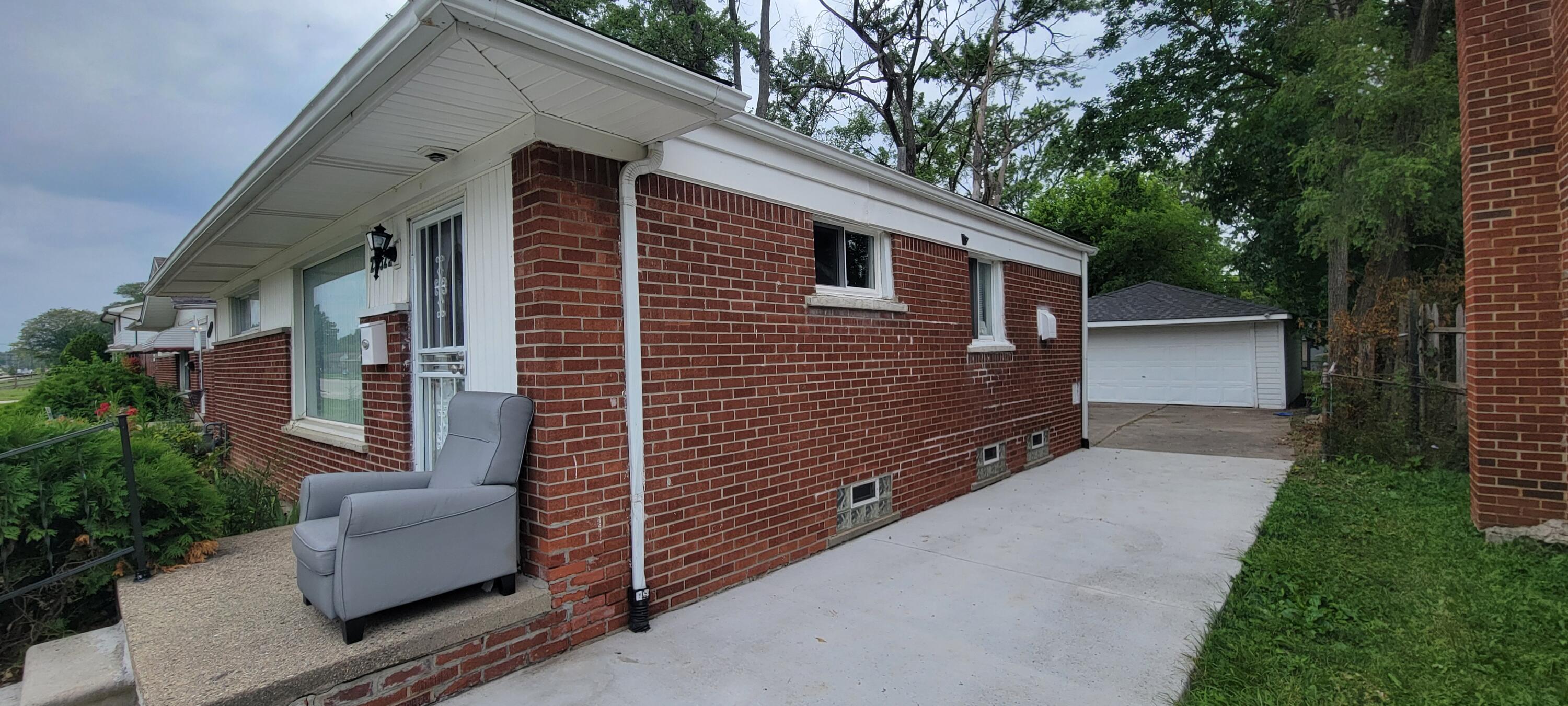 29522 Avondale Street