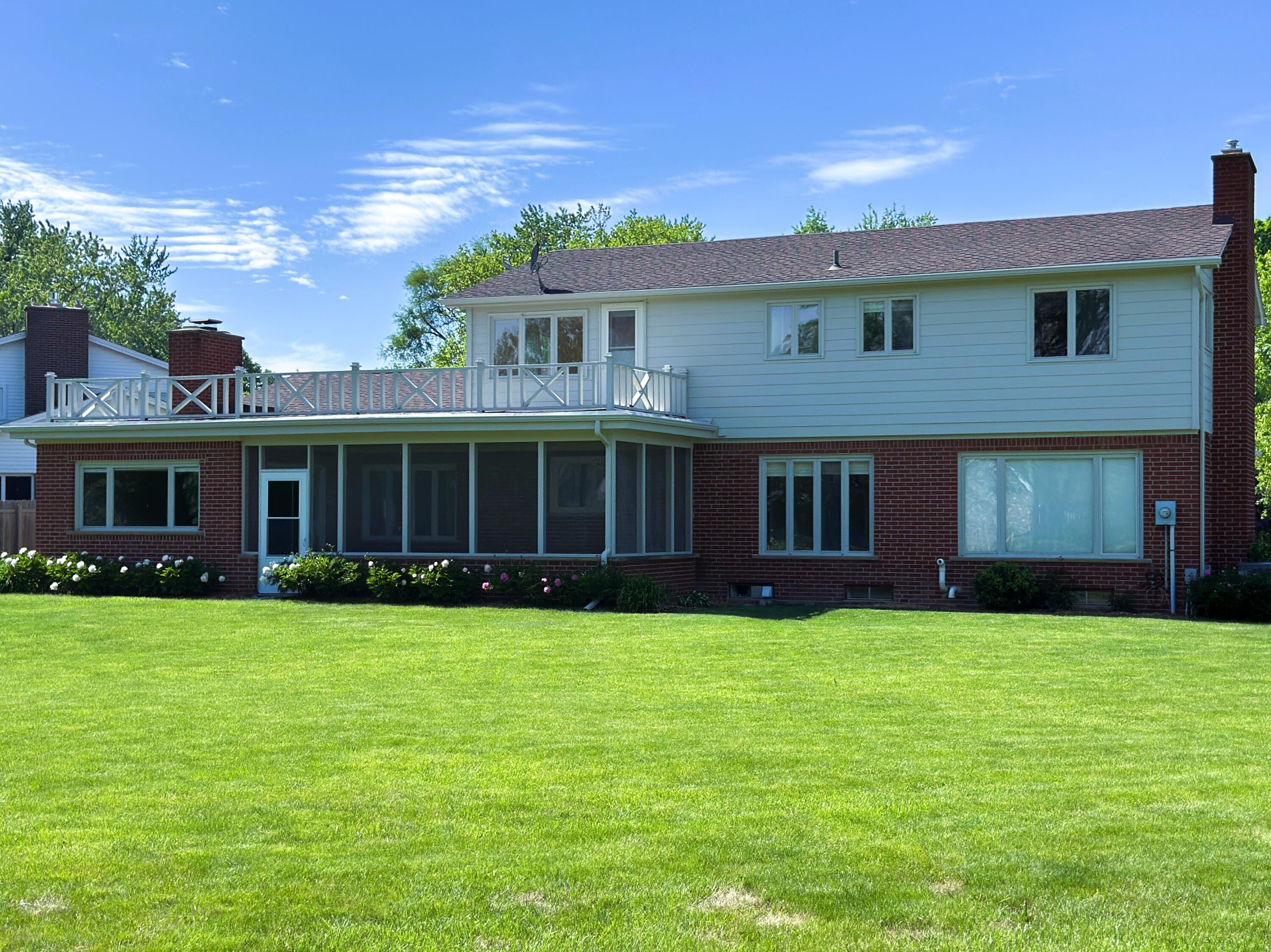 661 Worthington Place