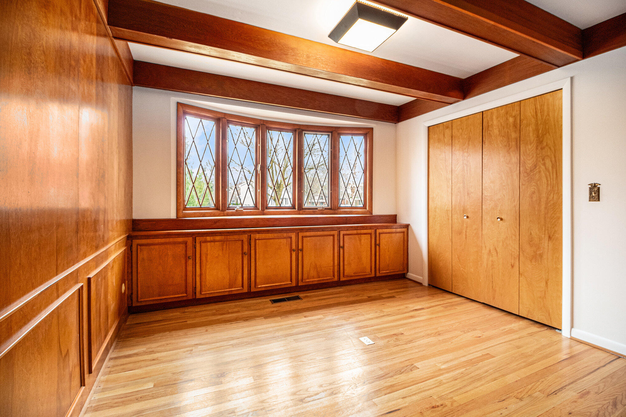 661 Worthington Place