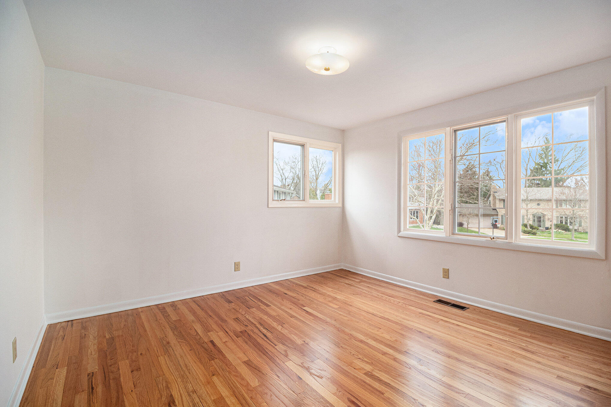 661 Worthington Place