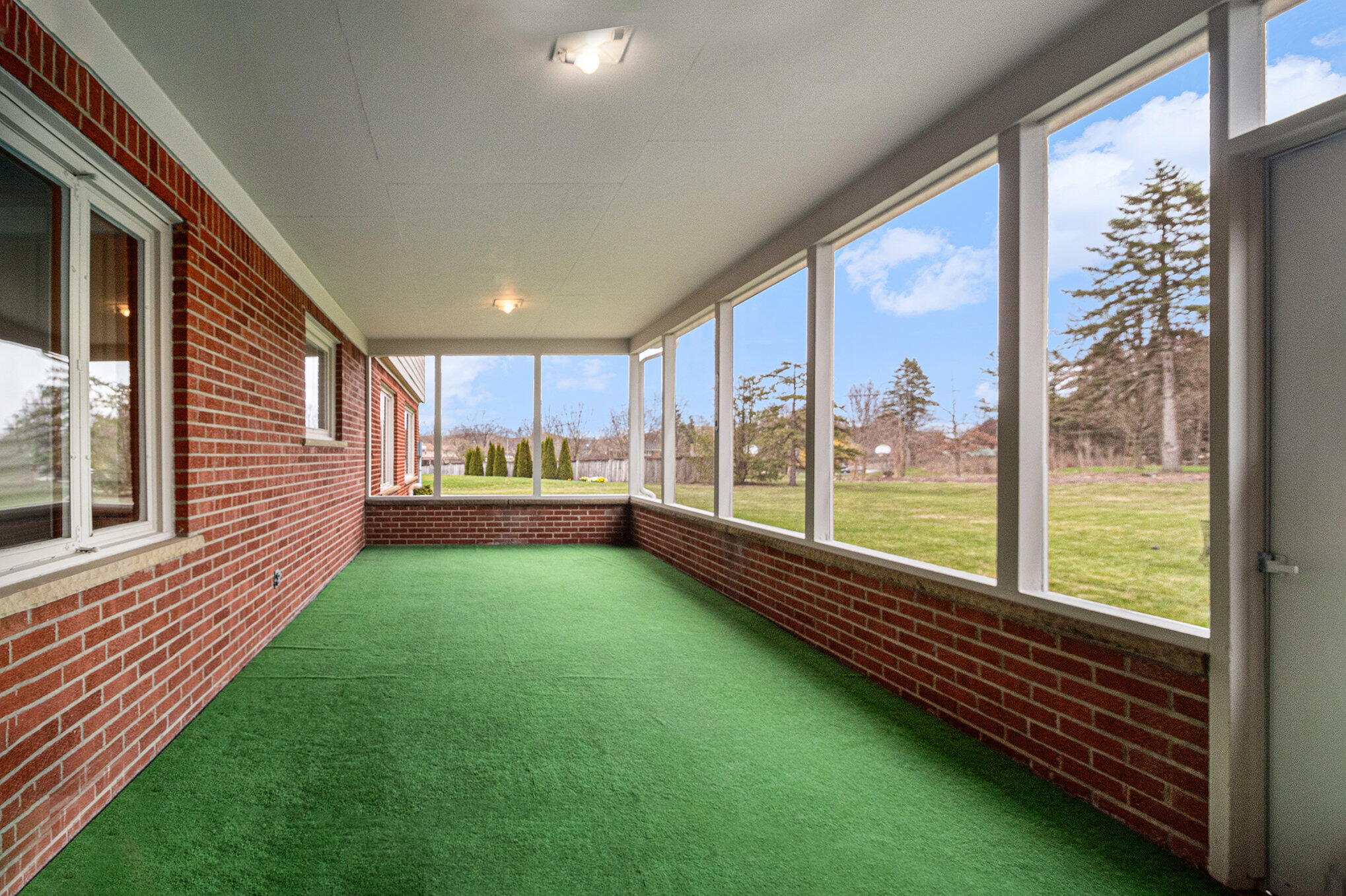 661 Worthington Place