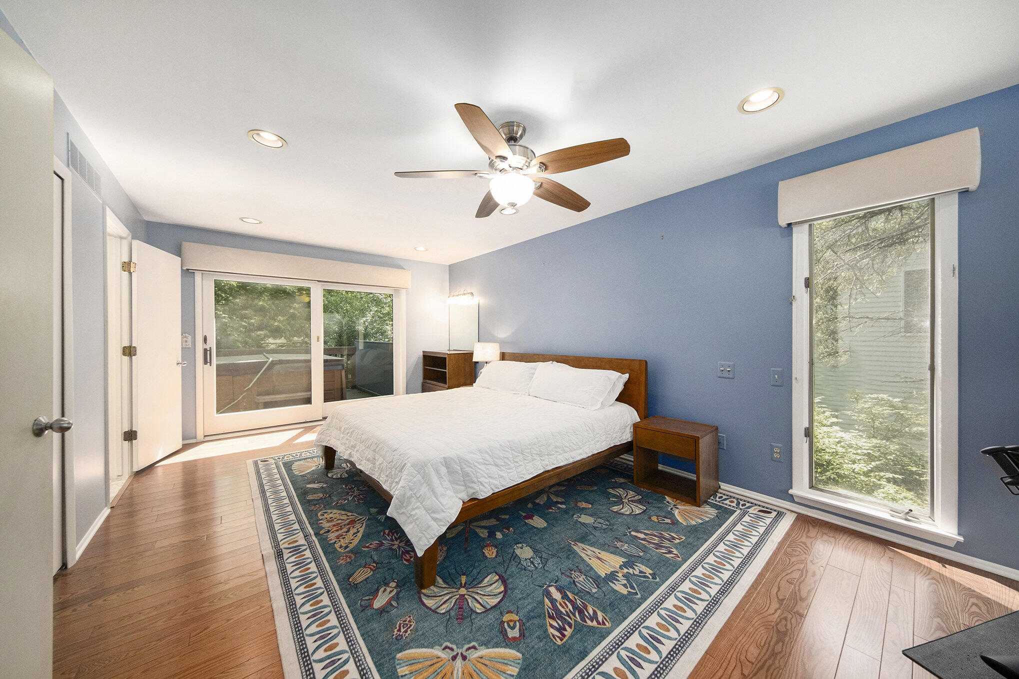 1410 N Folkstone Court