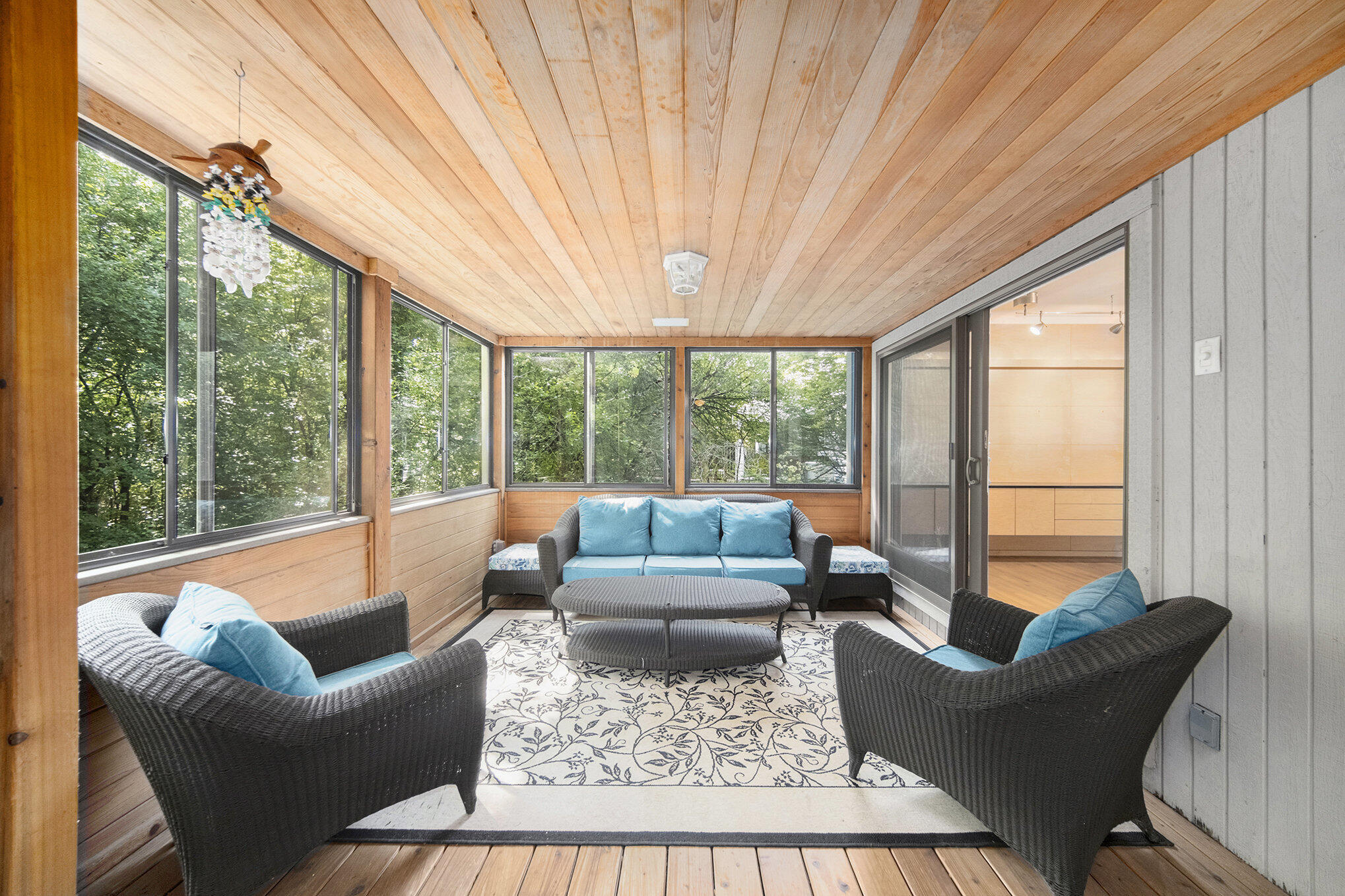 1410 N Folkstone Court