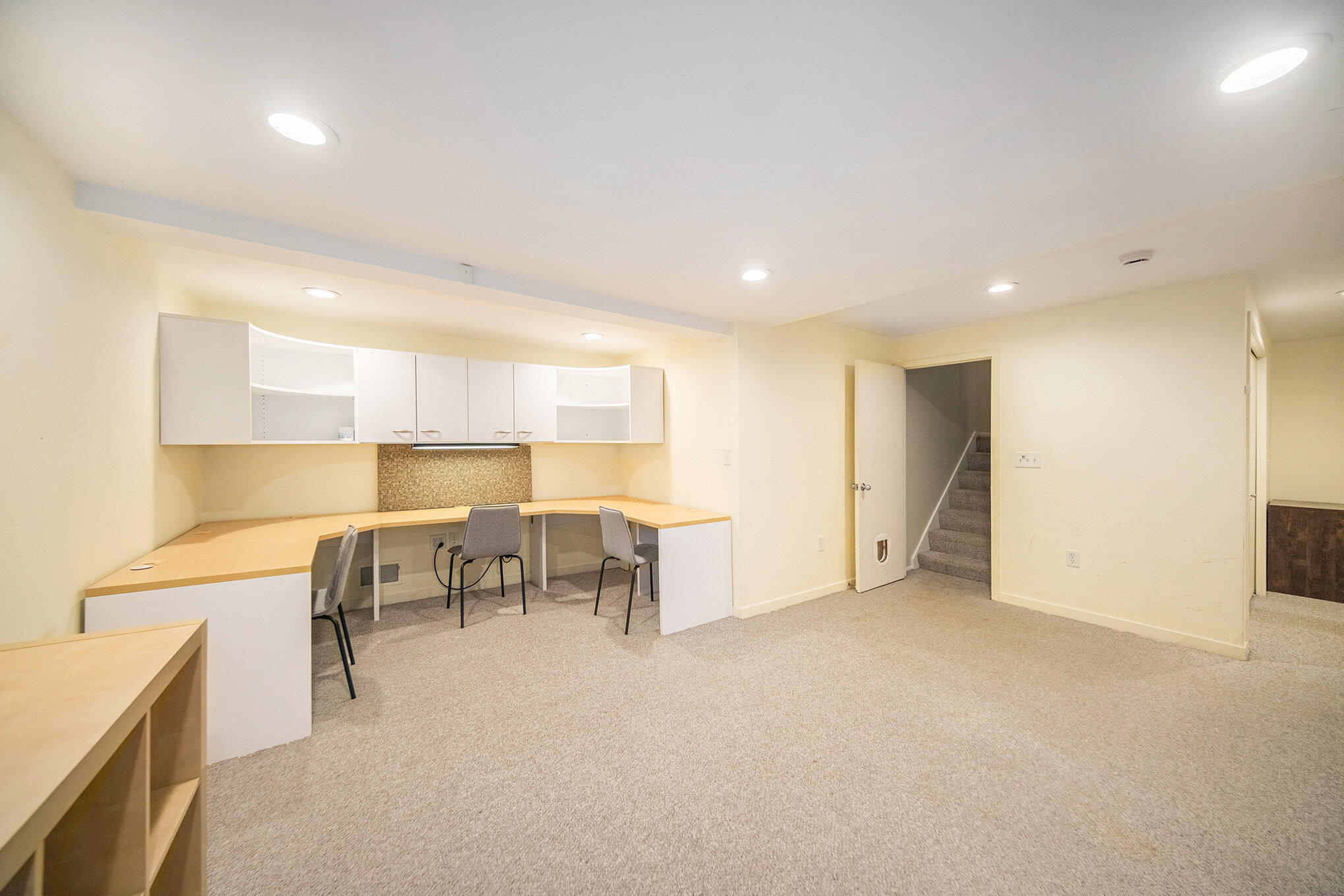 1410 N Folkstone Court