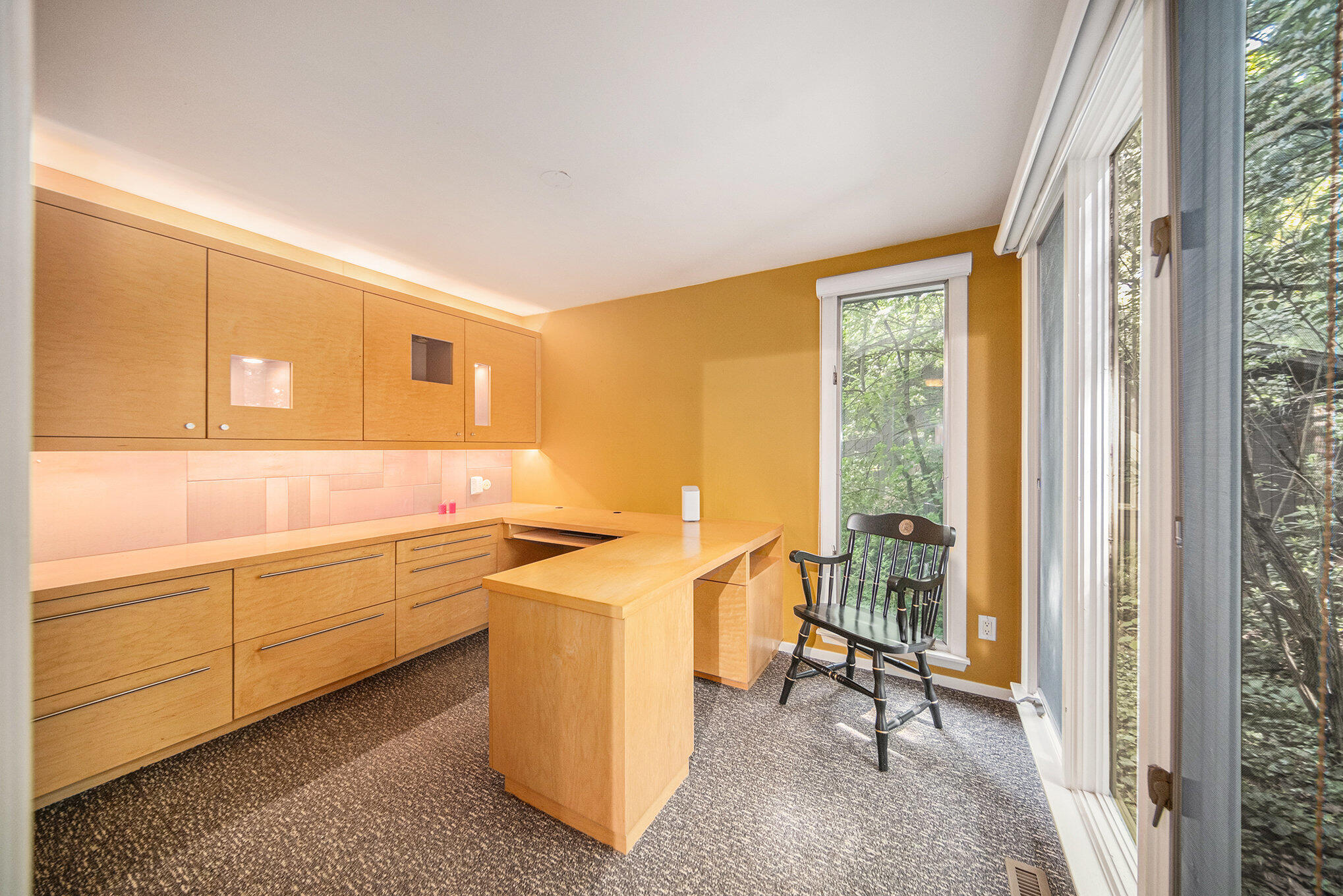 1410 N Folkstone Court