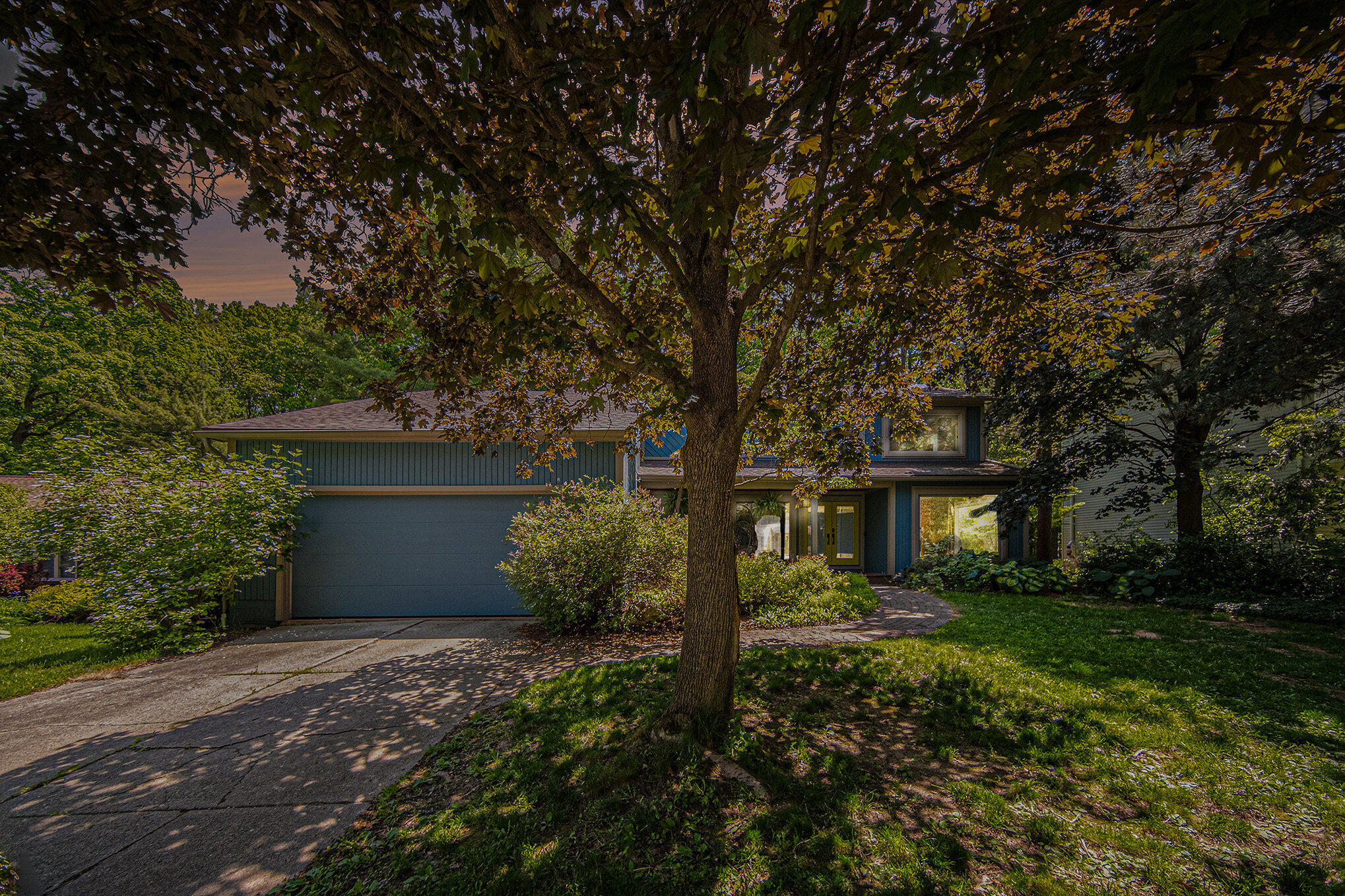 1410 N Folkstone Court