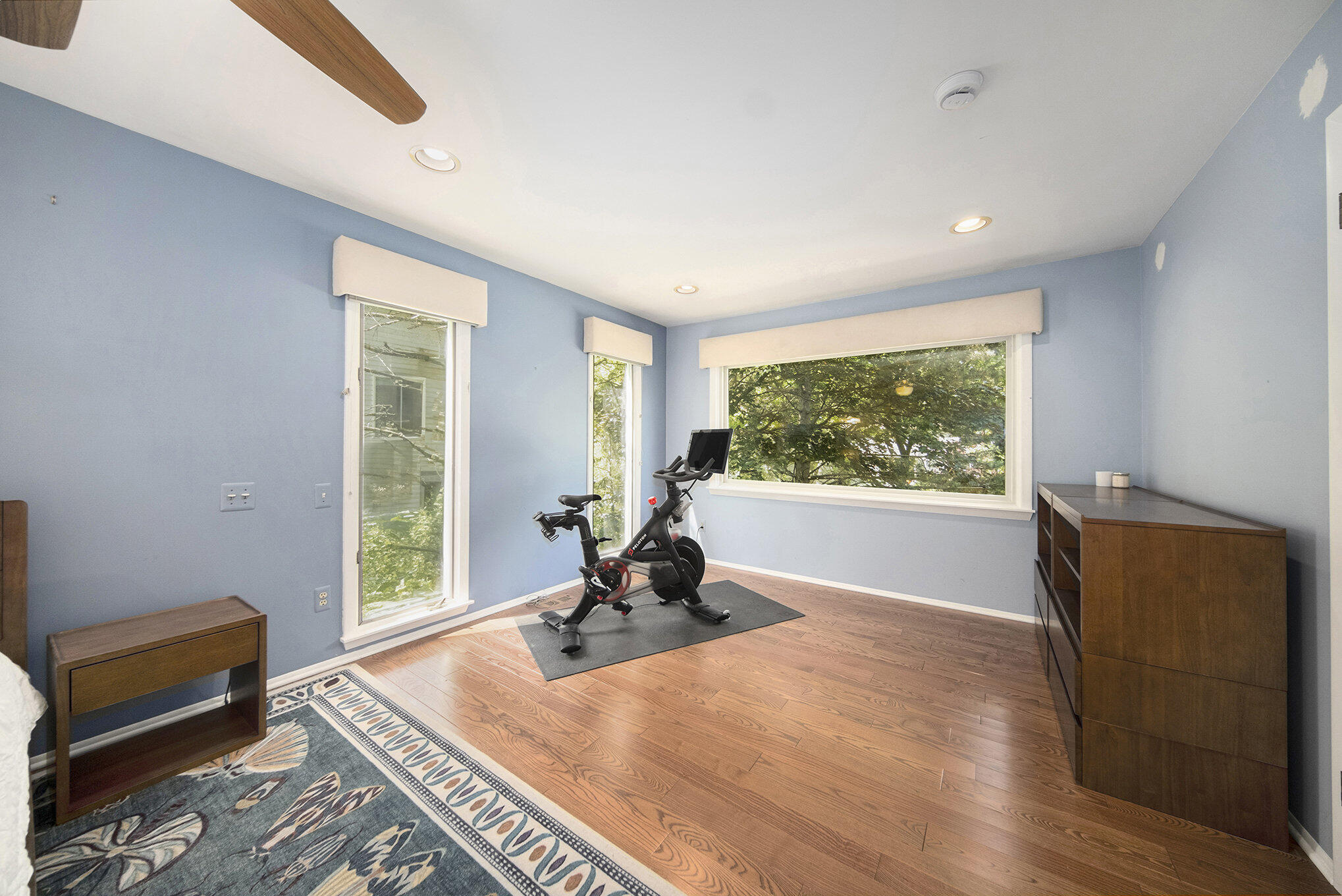 1410 N Folkstone Court