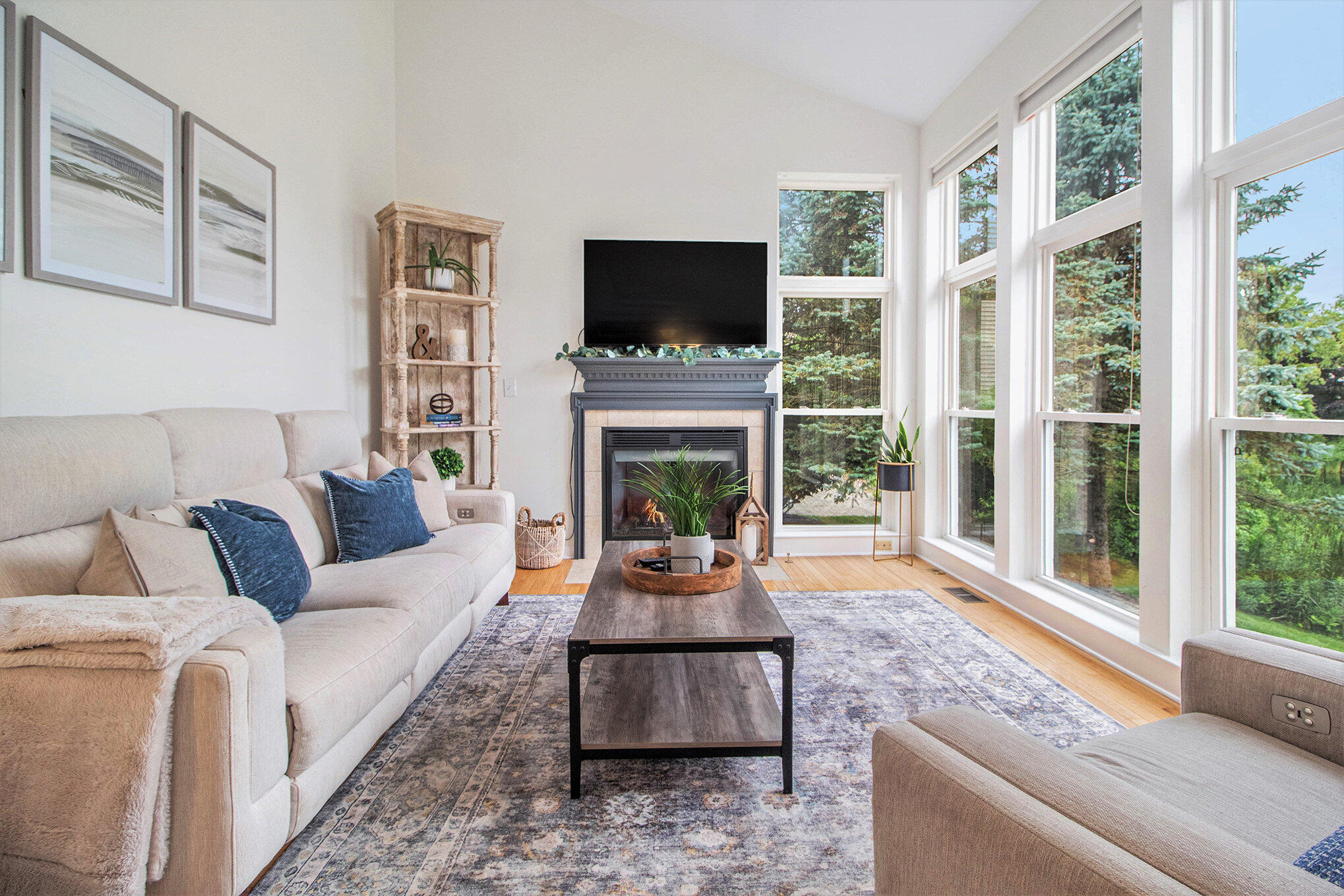 3231 Boulder Court