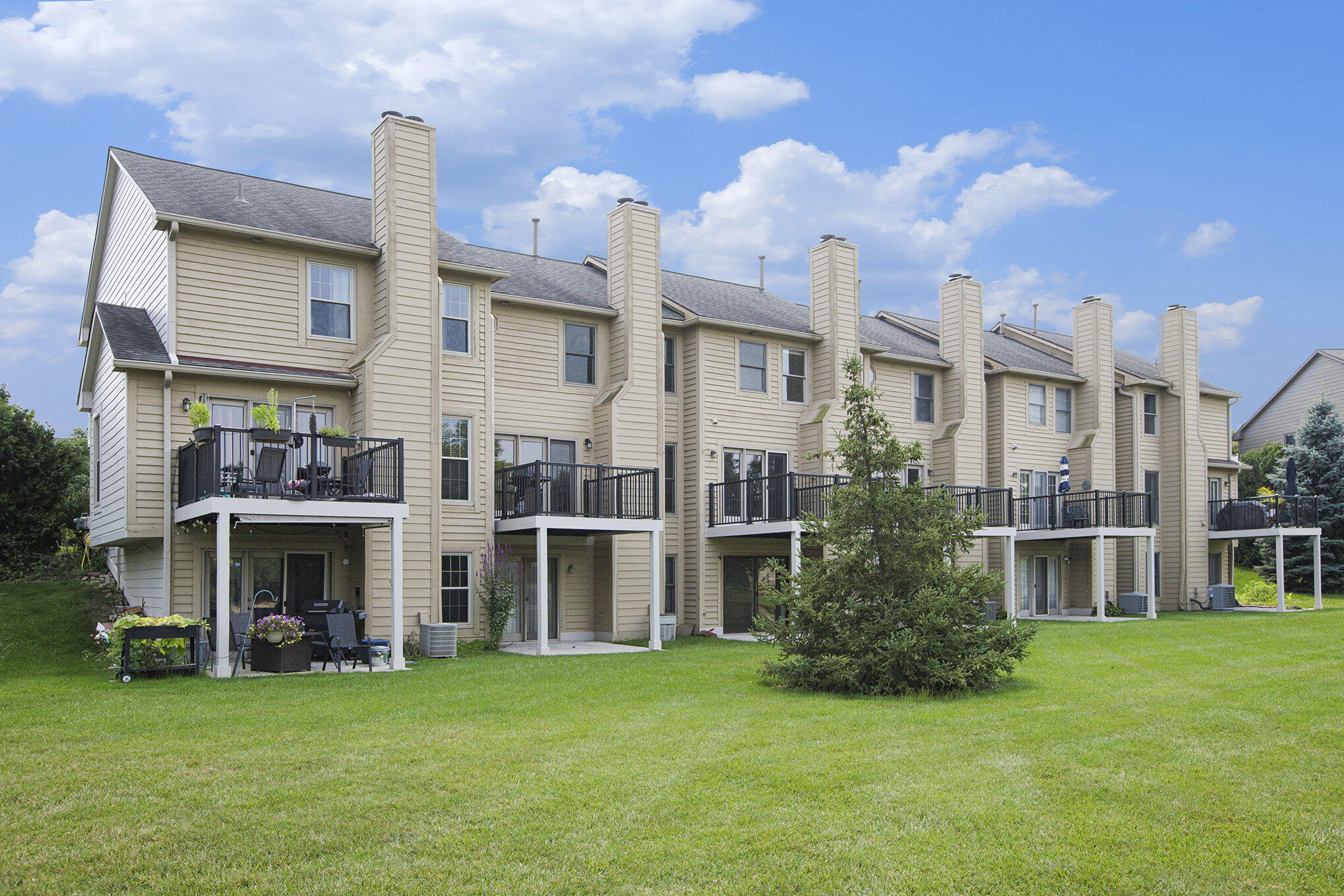 3356 Breckland Court
