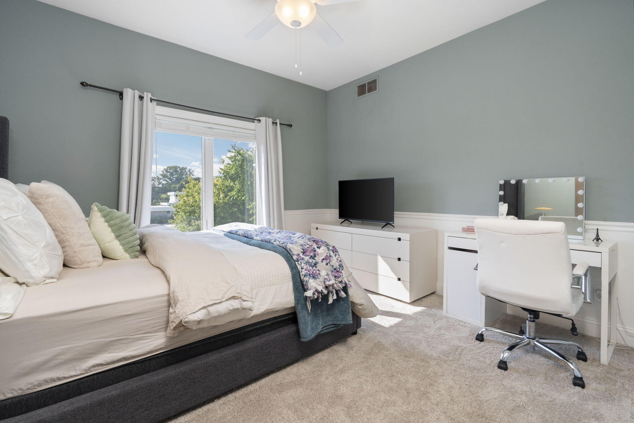 1730 Fairview Court