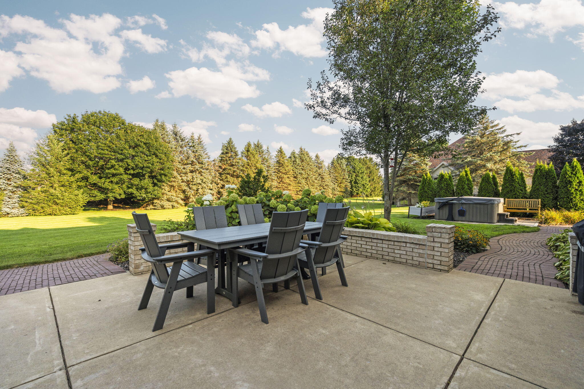 1730 Fairview Court