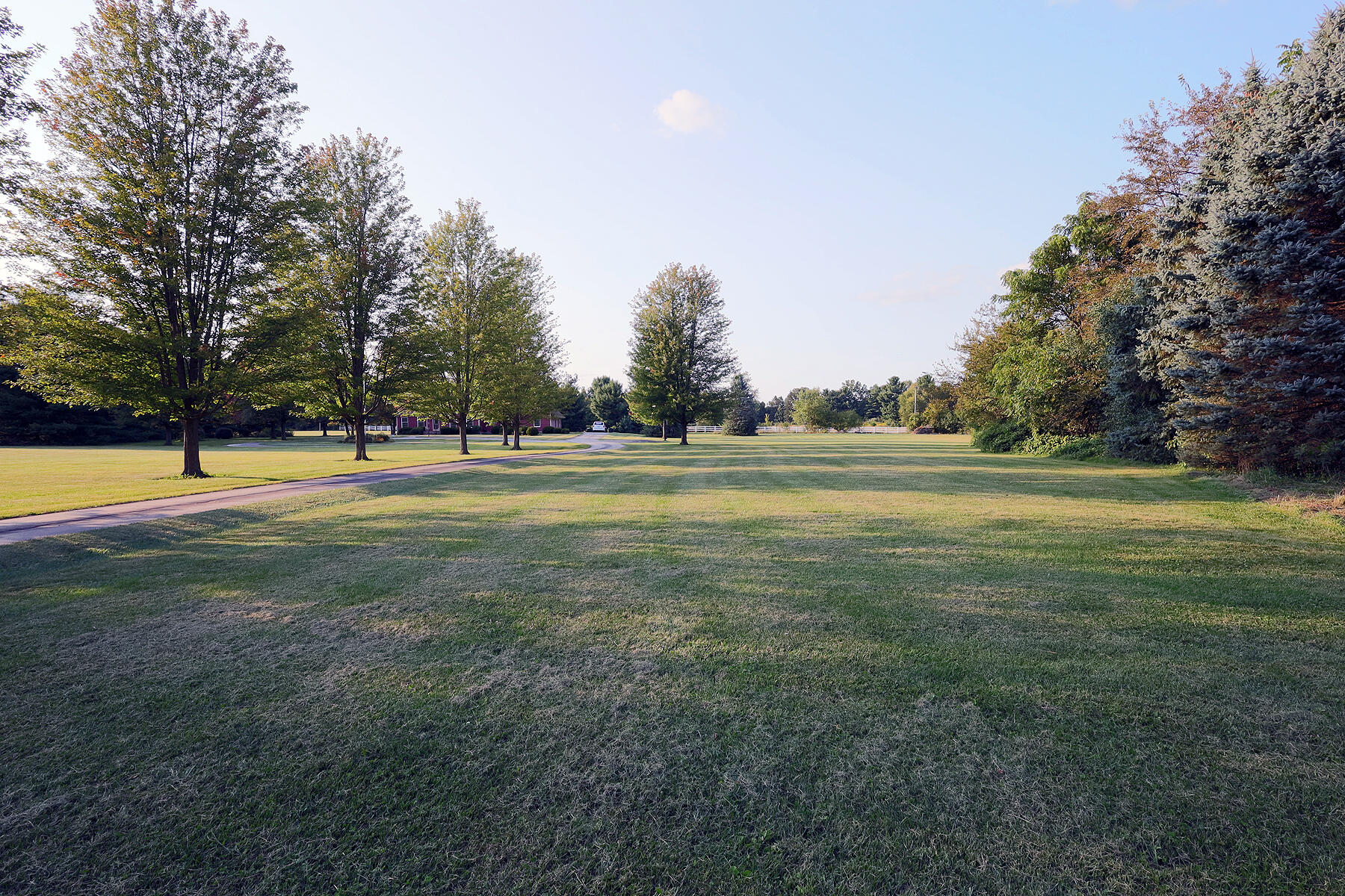 2244 Rivendell Lane, Ypsilanti