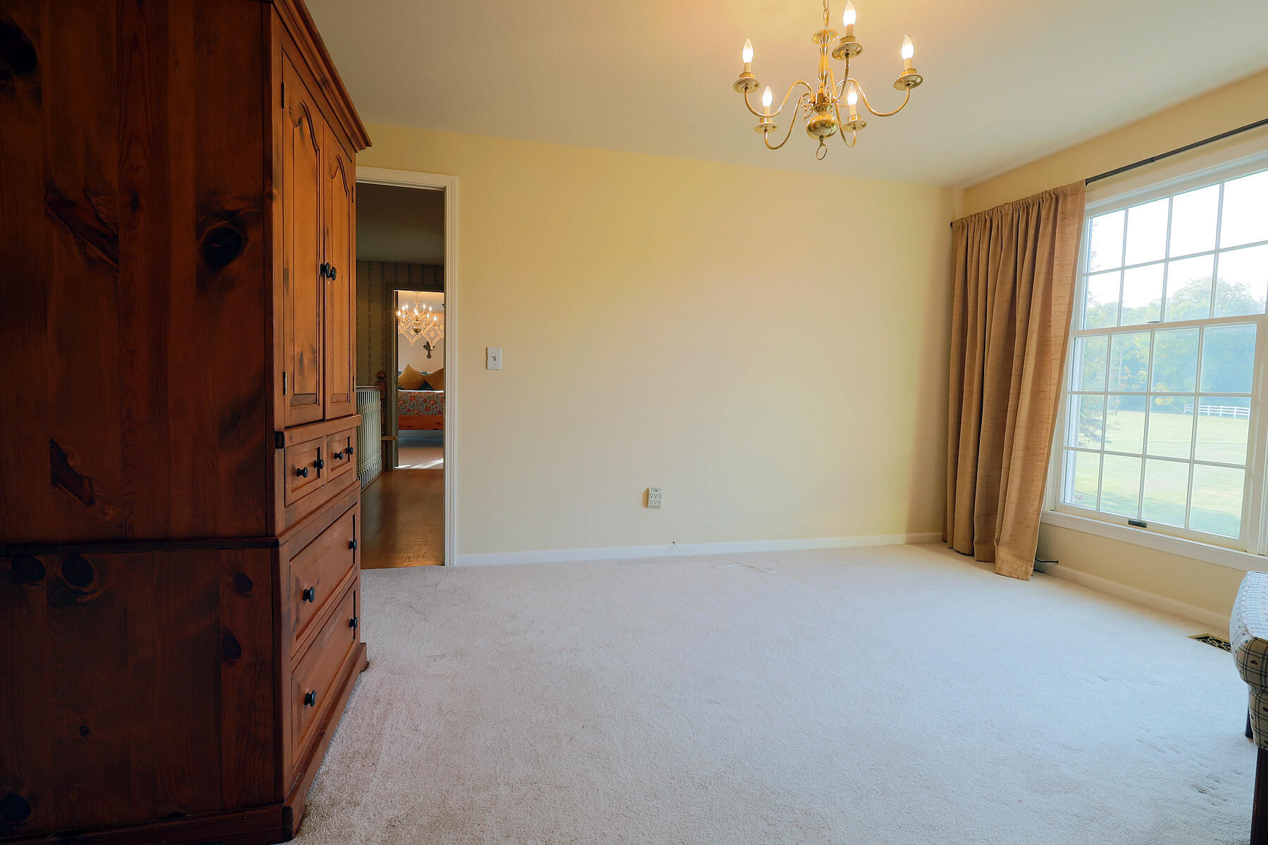 2244 Rivendell Lane, Ypsilanti