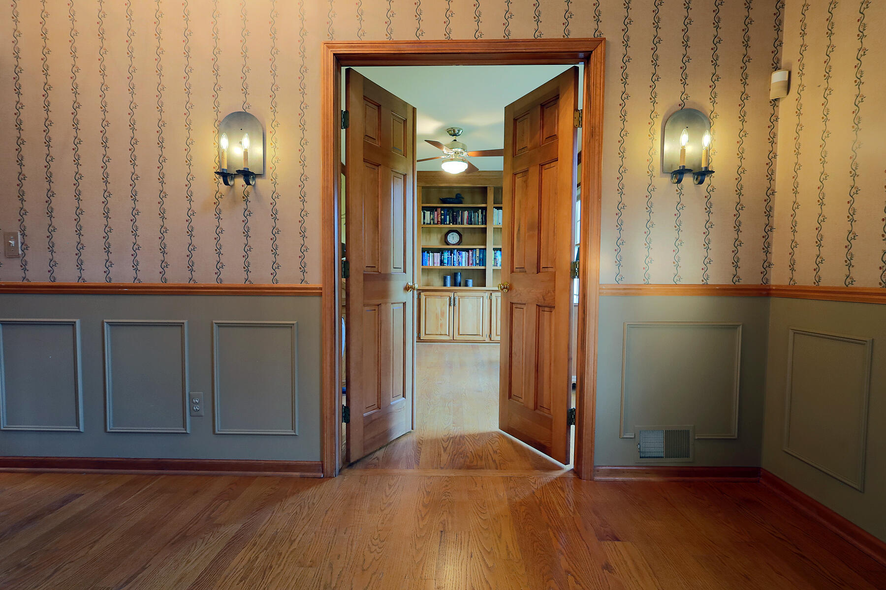 2244 Rivendell Lane, Ypsilanti